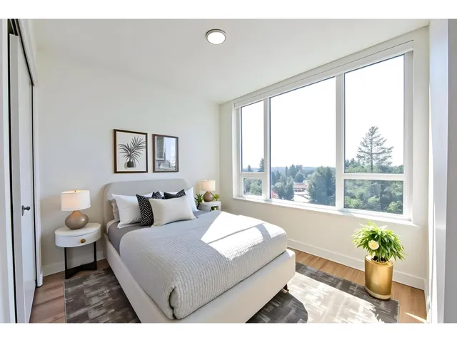 905 - 13359 OLD YALE ROAD, Surrey 4