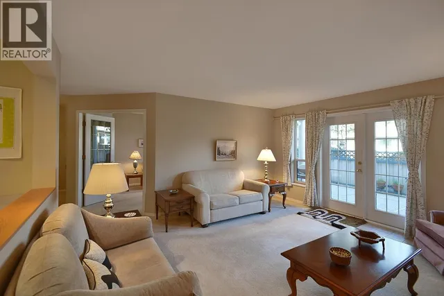 104 - 5768 MARINE WAY, Sechelt 2