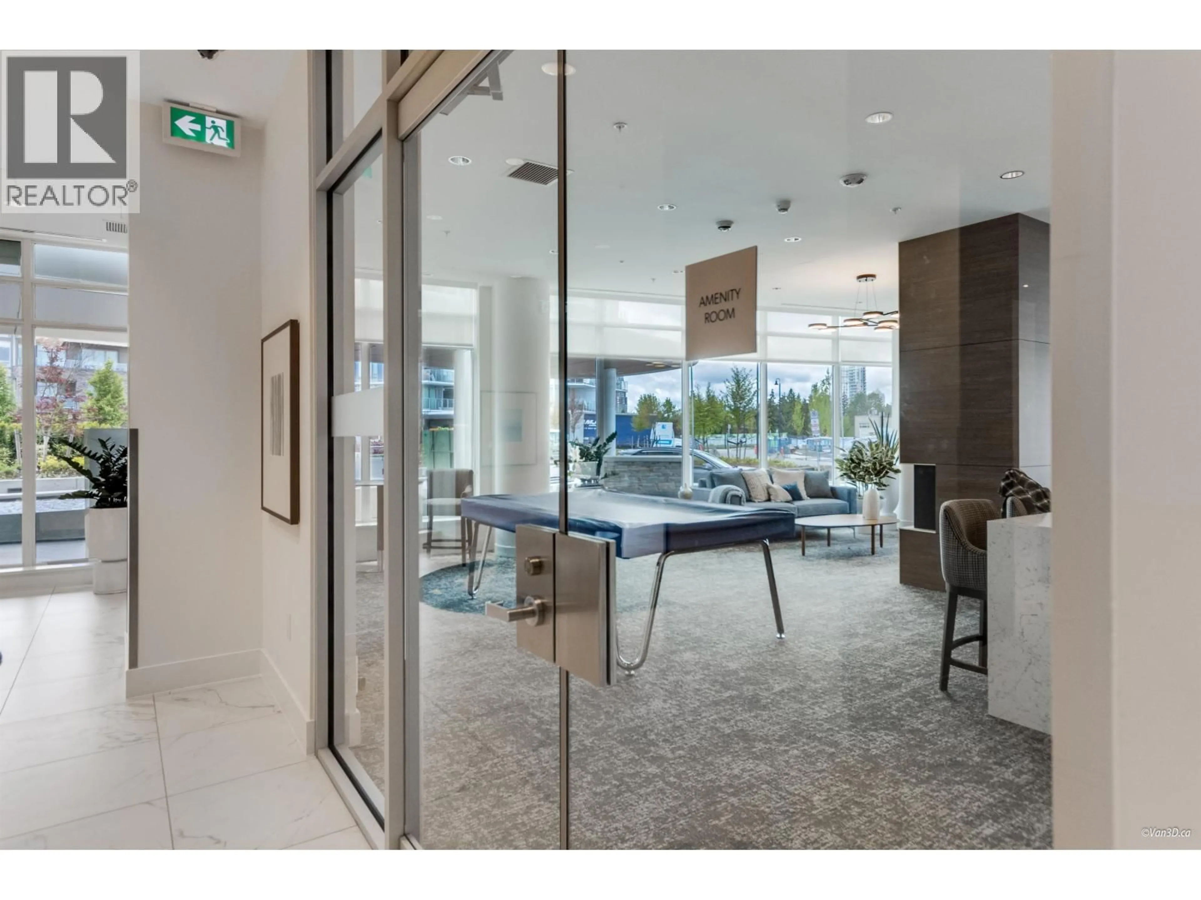 Indoor foyer for 1106 - 7769 PARK CRESCENT, Burnaby British Columbia V3N0J7