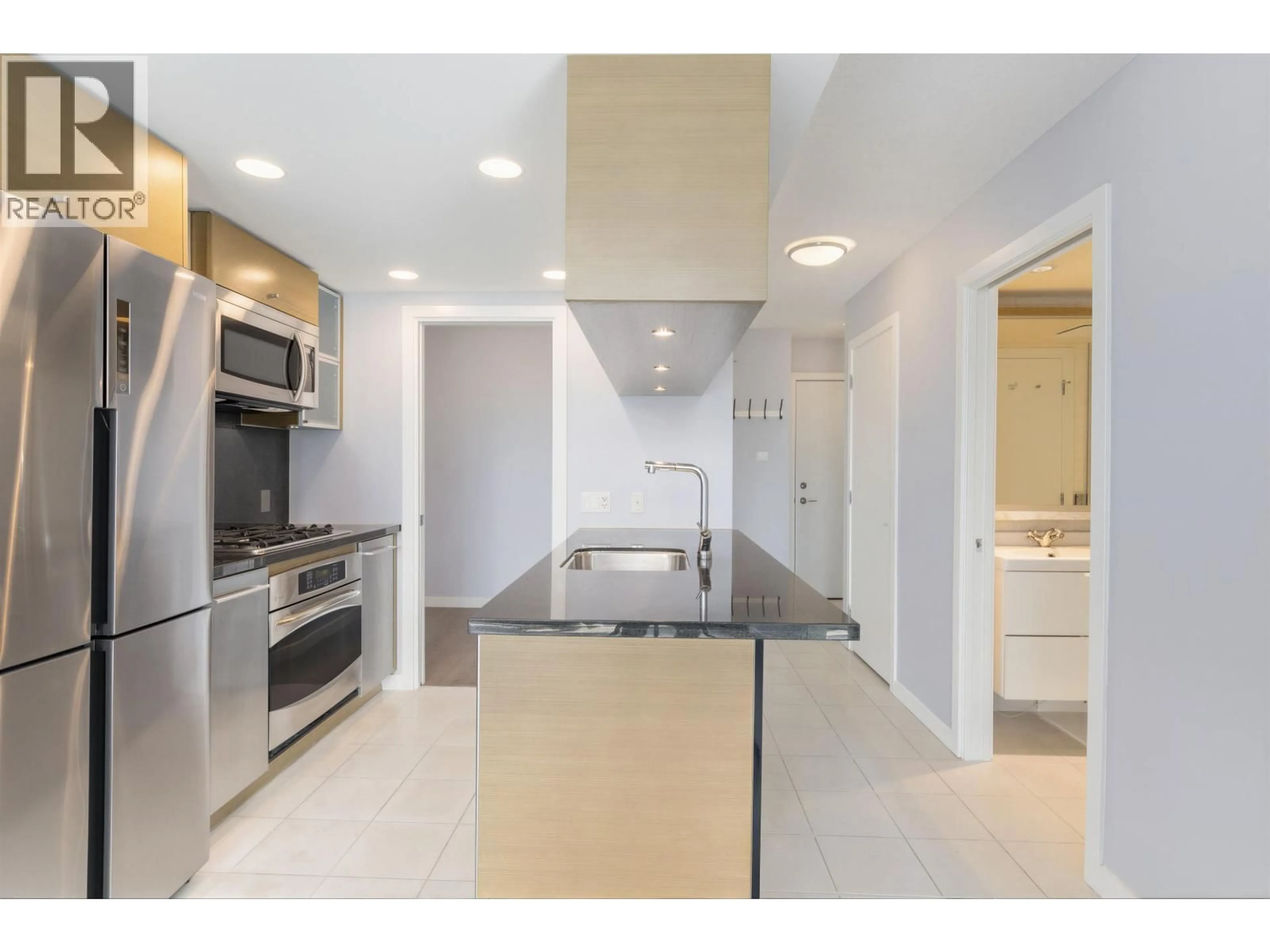 Unknown for 907 - 833 SEYMOUR STREET, Vancouver British Columbia V6B0G4