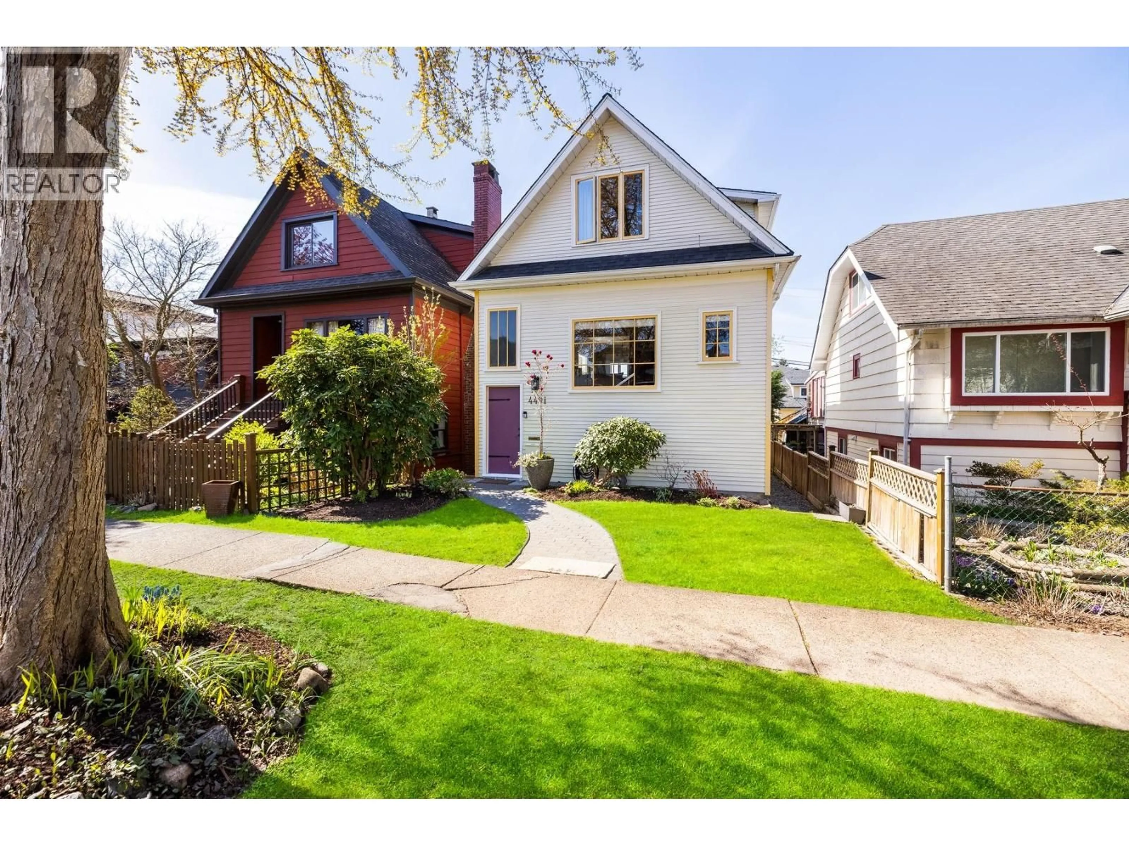 Unknown for 4491 HARRIET STREET, Vancouver British Columbia V5V4K4