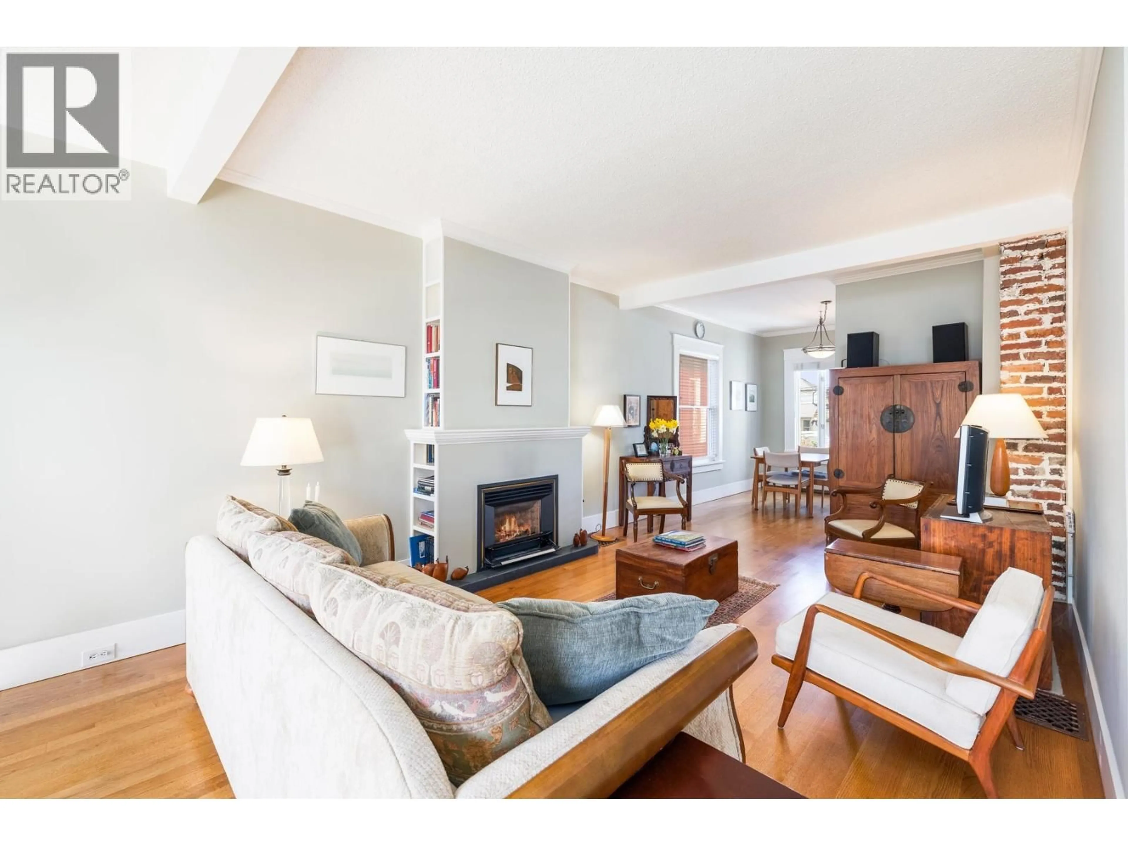 Living room with furniture, unknown for 4491 HARRIET STREET, Vancouver British Columbia V5V4K4