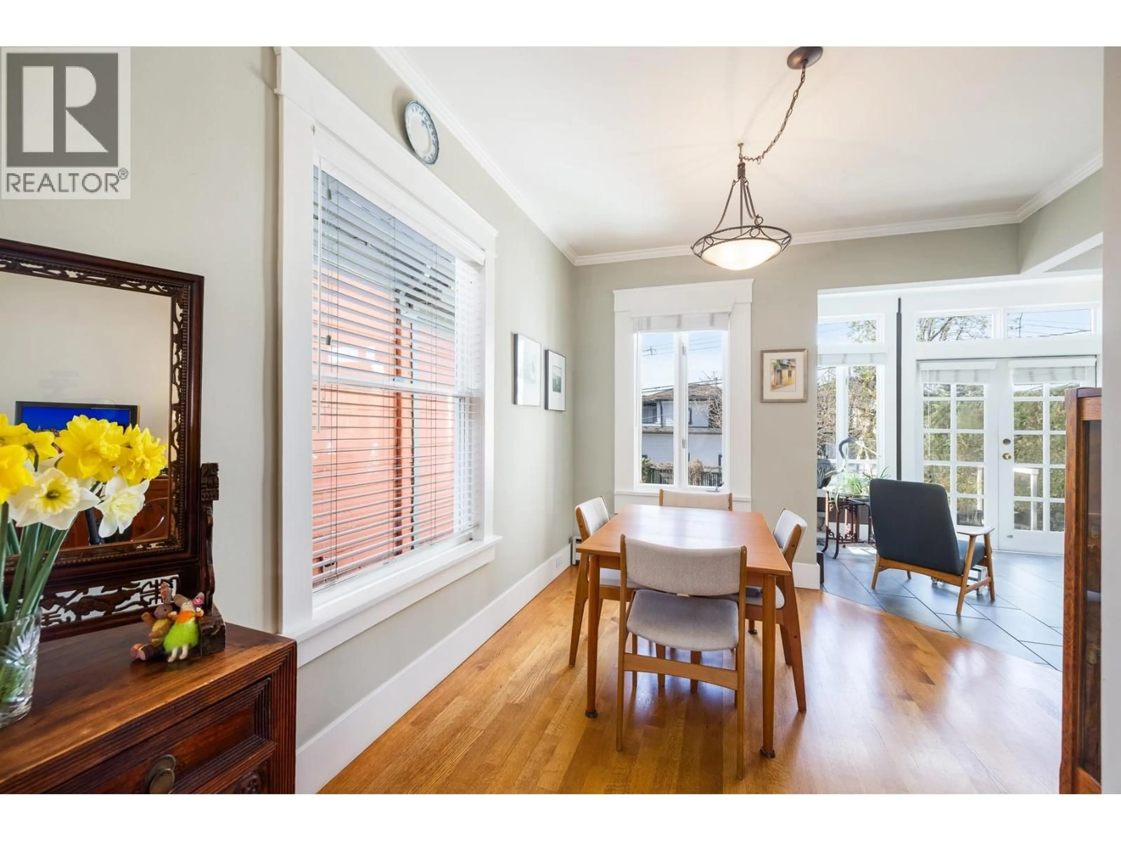 Dining room, wood/laminate floor for 4491 HARRIET STREET, Vancouver British Columbia V5V4K4