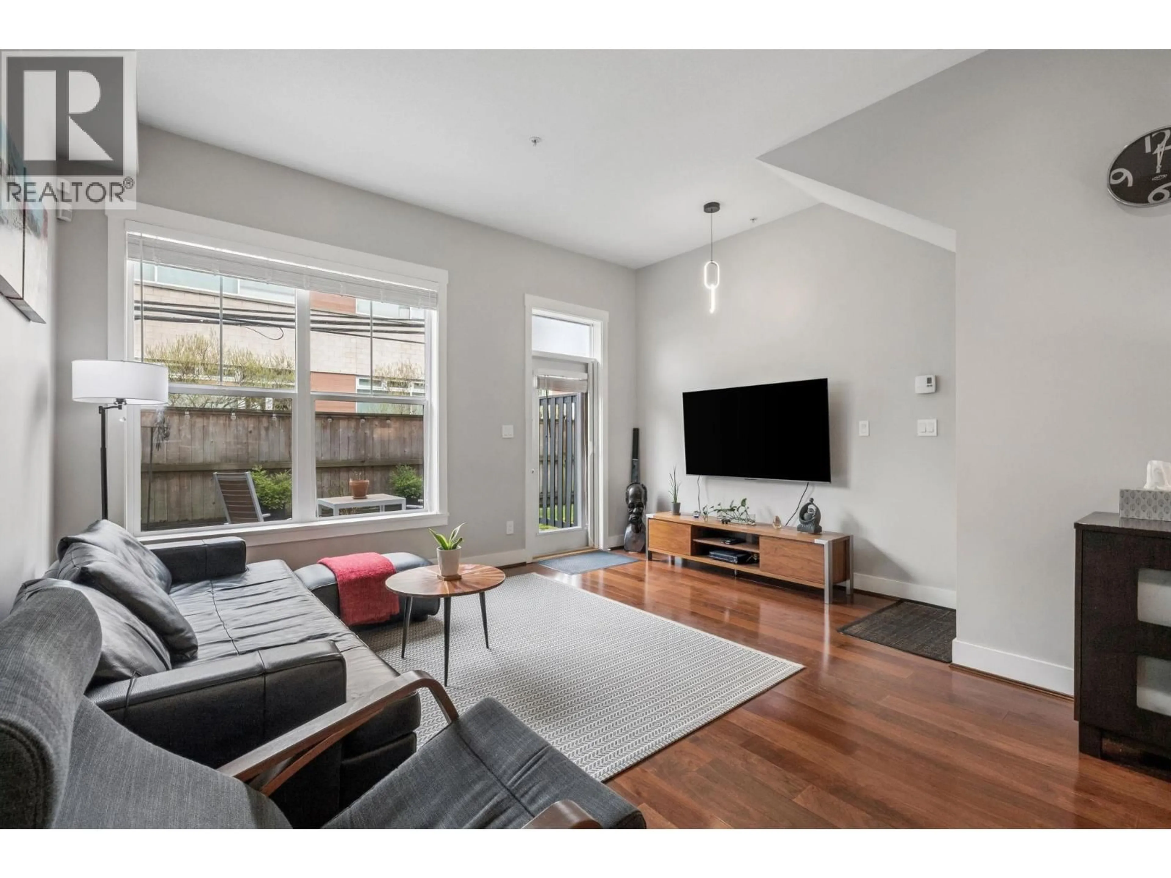 Living room with furniture, unknown for 755 42 AVENUE, Vancouver British Columbia V5Z2N8