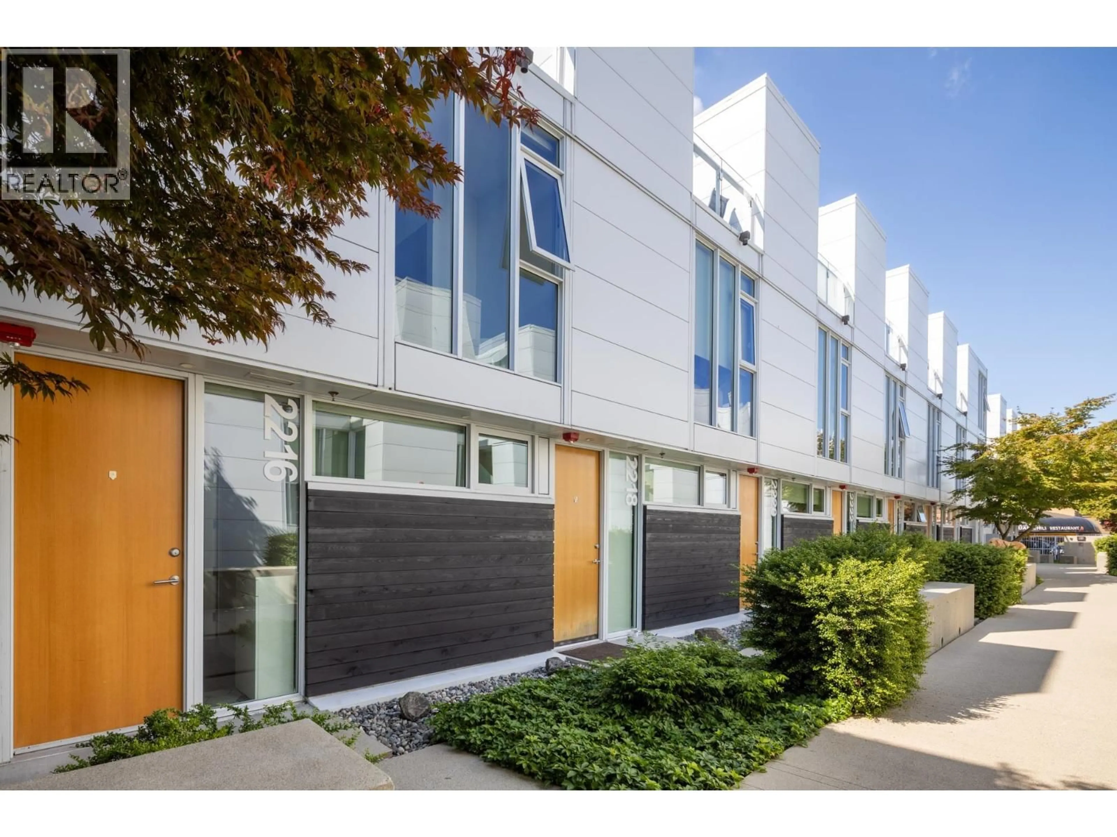 Unknown for 2216 WILLOW STREET, Vancouver British Columbia V5Z0C8