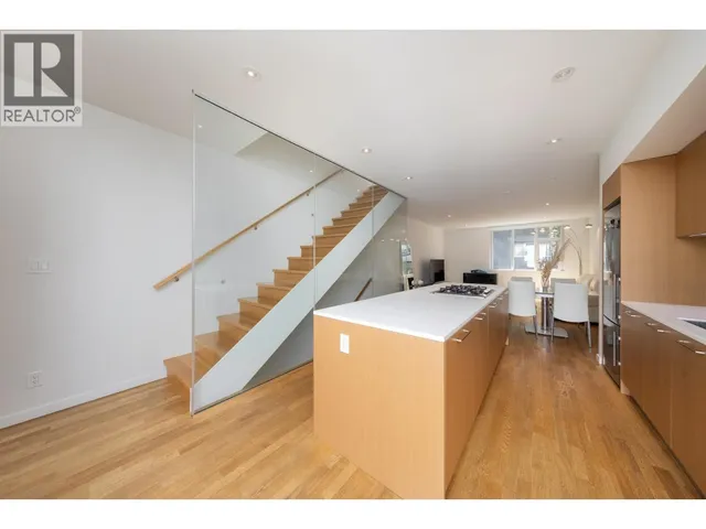 2216 WILLOW STREET, Vancouver 5
