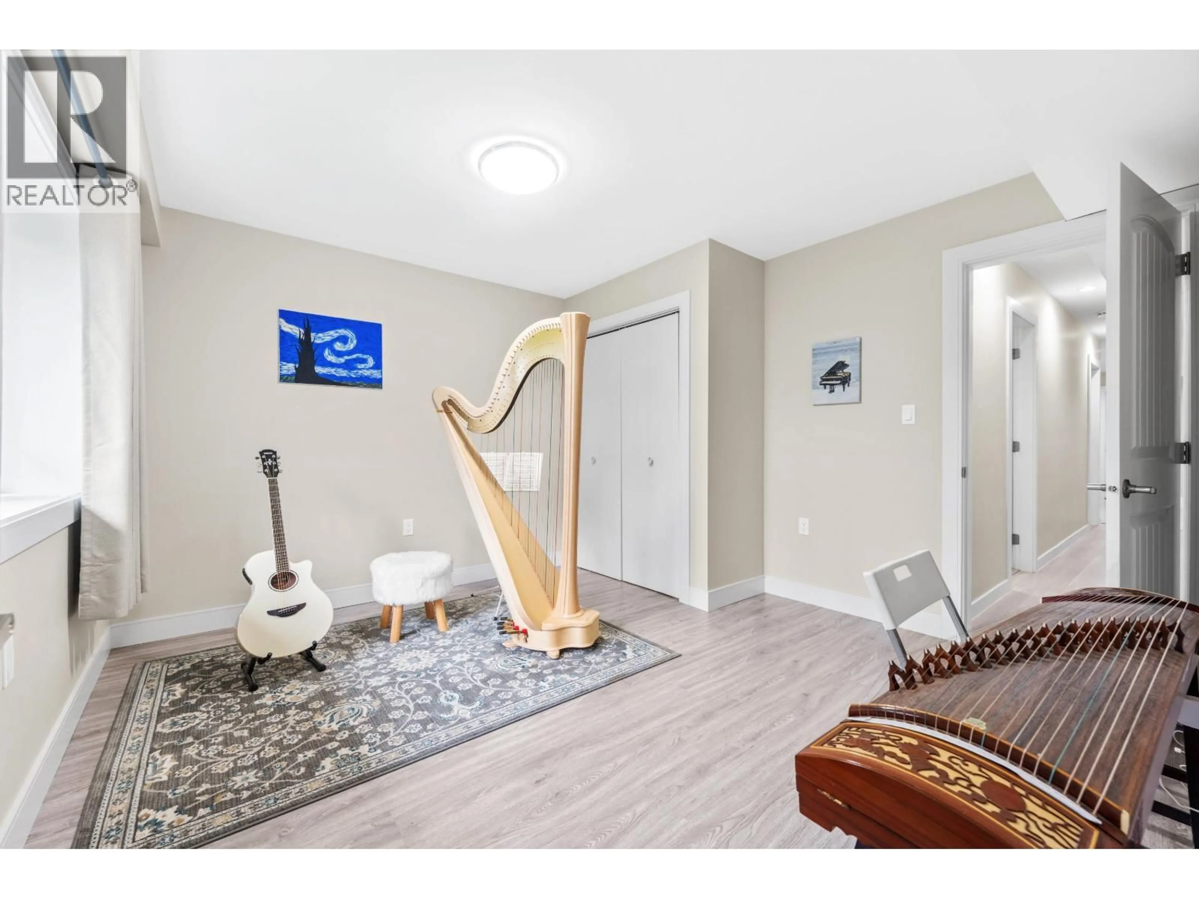 Indoor entryway for 2245 RUPERT STREET, Vancouver British Columbia V5M3S8