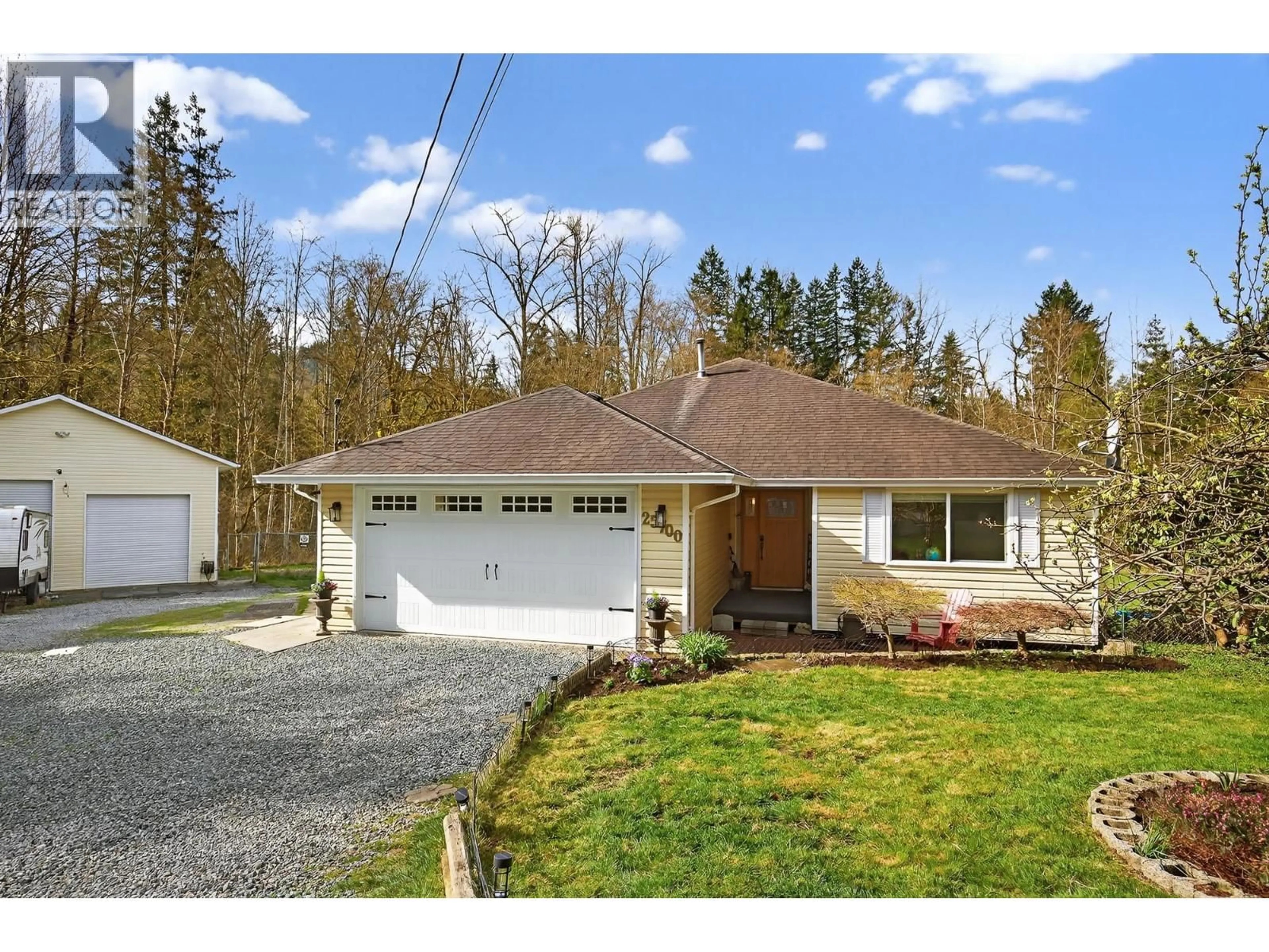 Home with vinyl exterior material, street for 25700 116 AVENUE, Maple Ridge British Columbia V4R1Z6