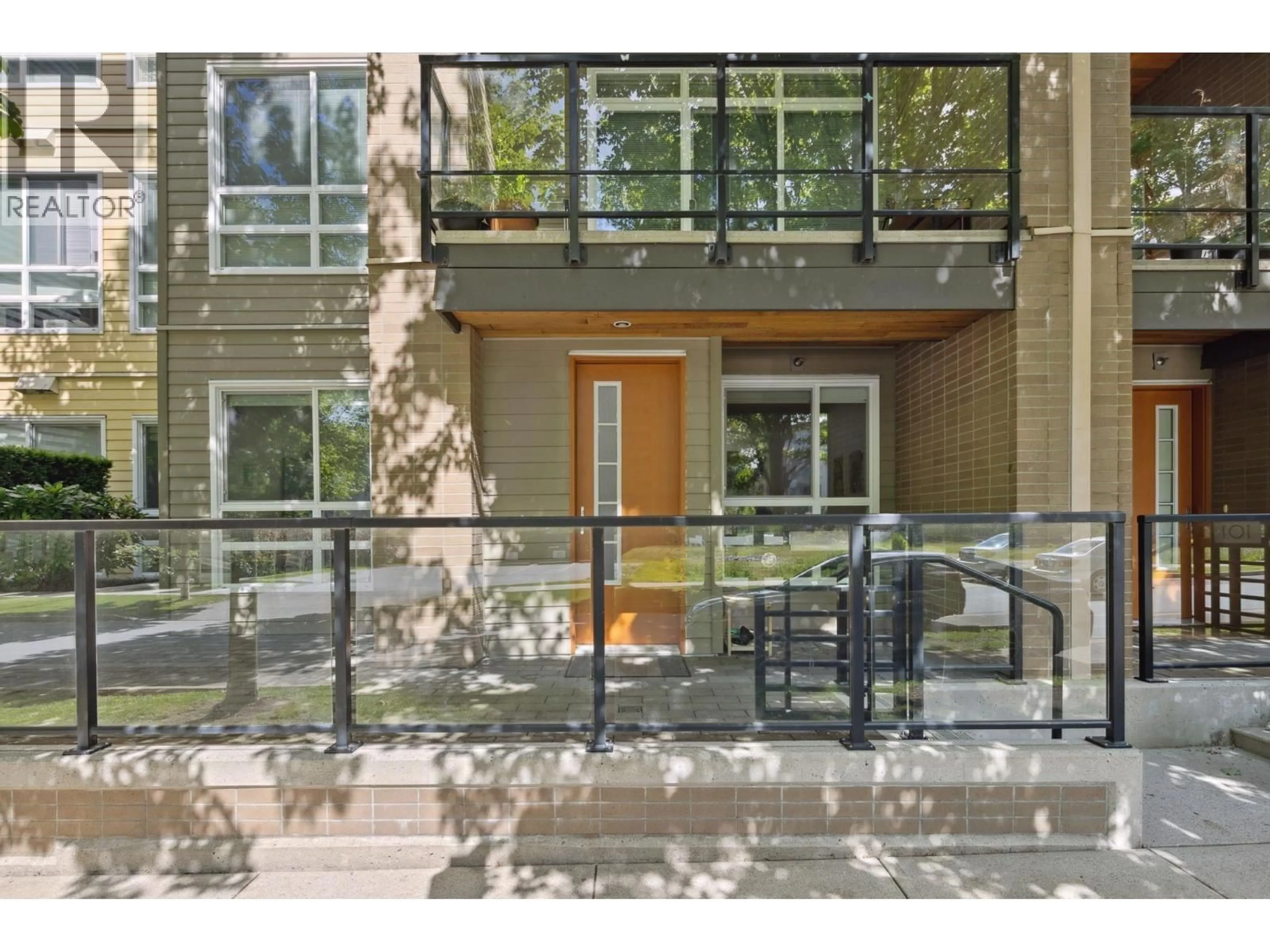 Indoor entryway for 102 - 6033 GRAY AVENUE, Vancouver British Columbia V6S0G3