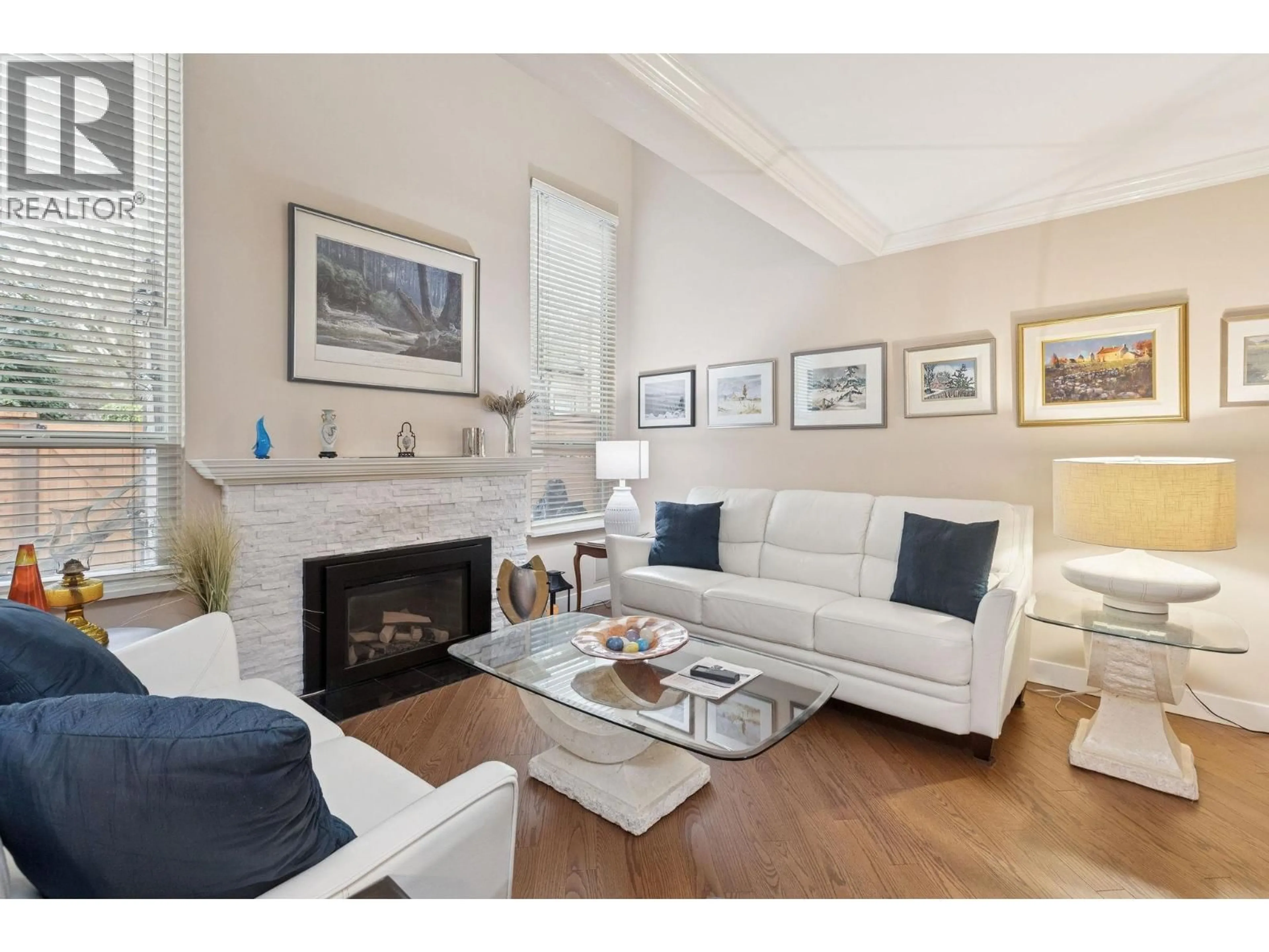 Living room with furniture, wood/laminate floor for 20 - 6871 FRANCIS ROAD, Richmond British Columbia V7C4S9