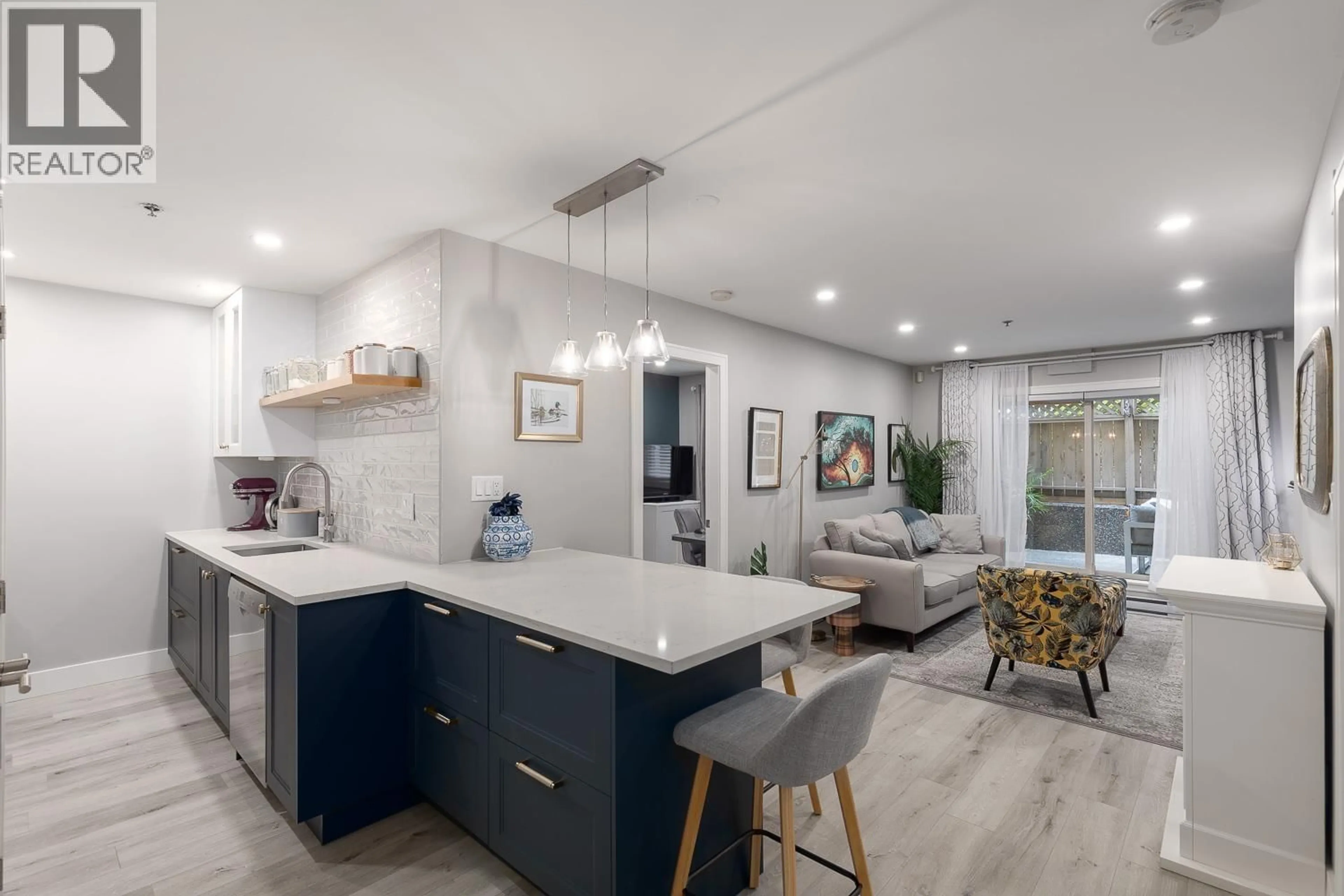 Open concept kitchen, ceramic/tile floor for 103 - 1516 1ST AVENUE, Vancouver British Columbia V5N1A5