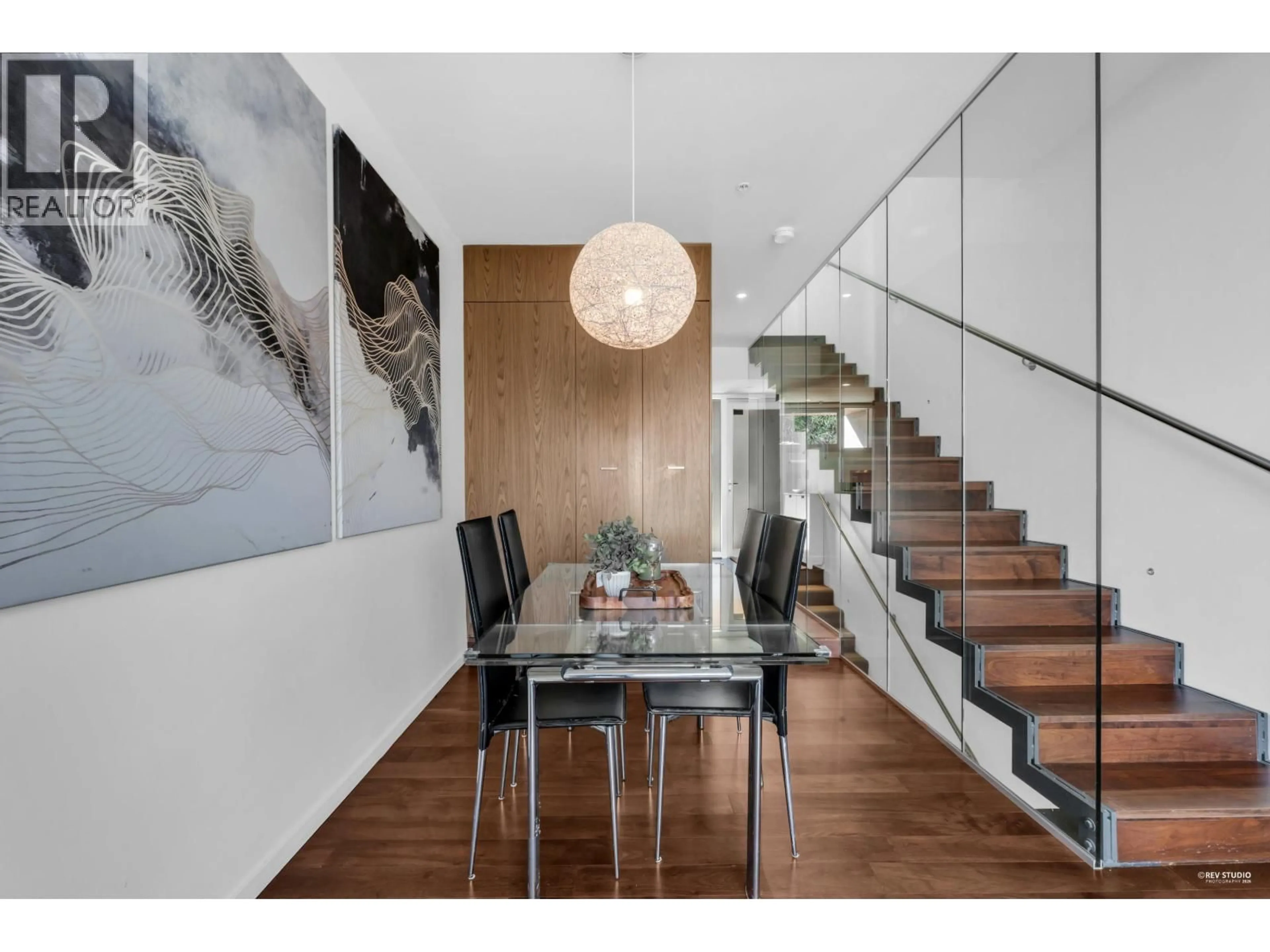 Dining room, wood/laminate floor for 2 - 850 8TH AVENUE, Vancouver British Columbia V5Z1E2