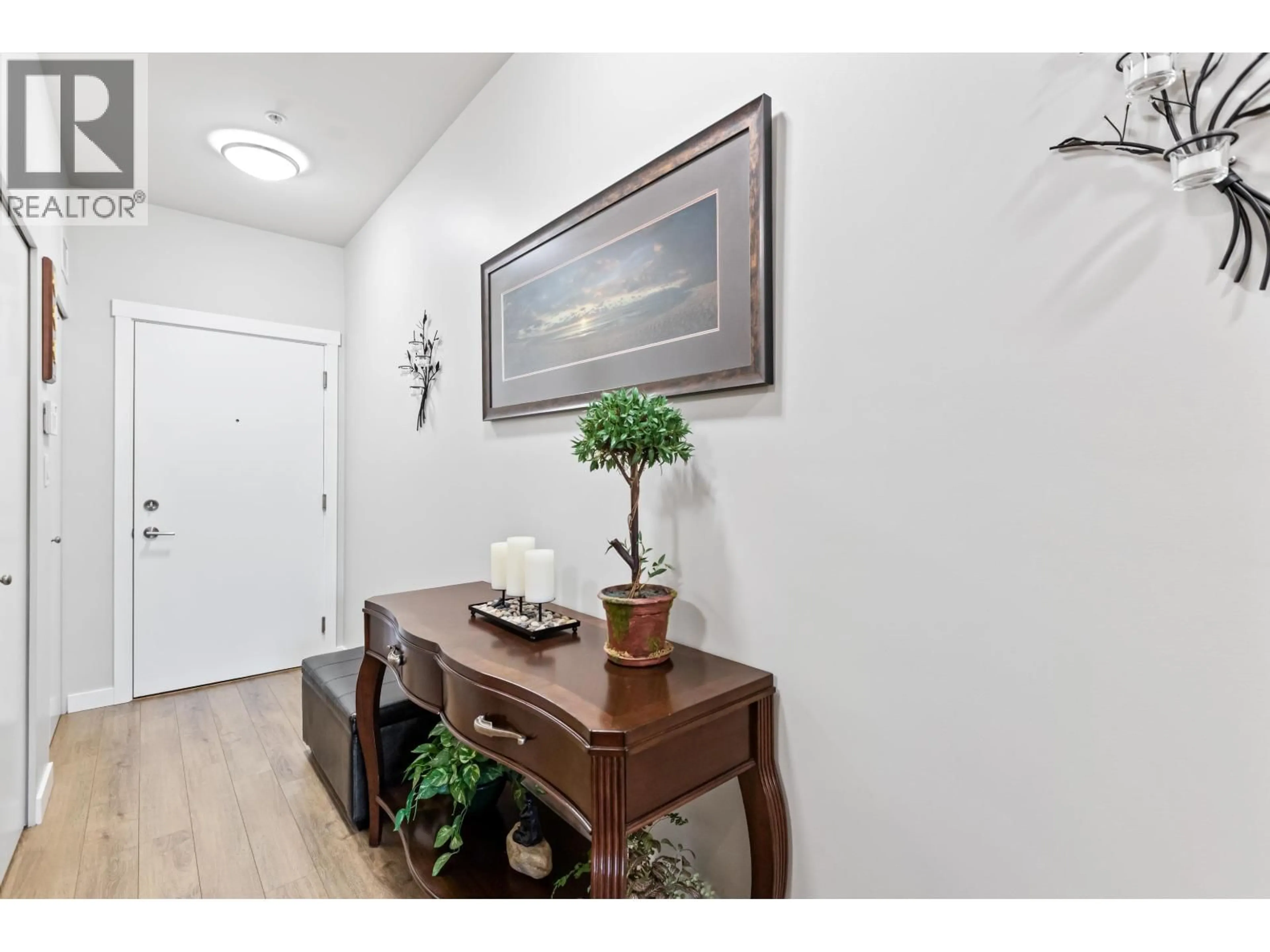 Indoor entryway for 108 - 20331 DEWDNEY TRUNK ROAD, Maple Ridge British Columbia V2X3C9