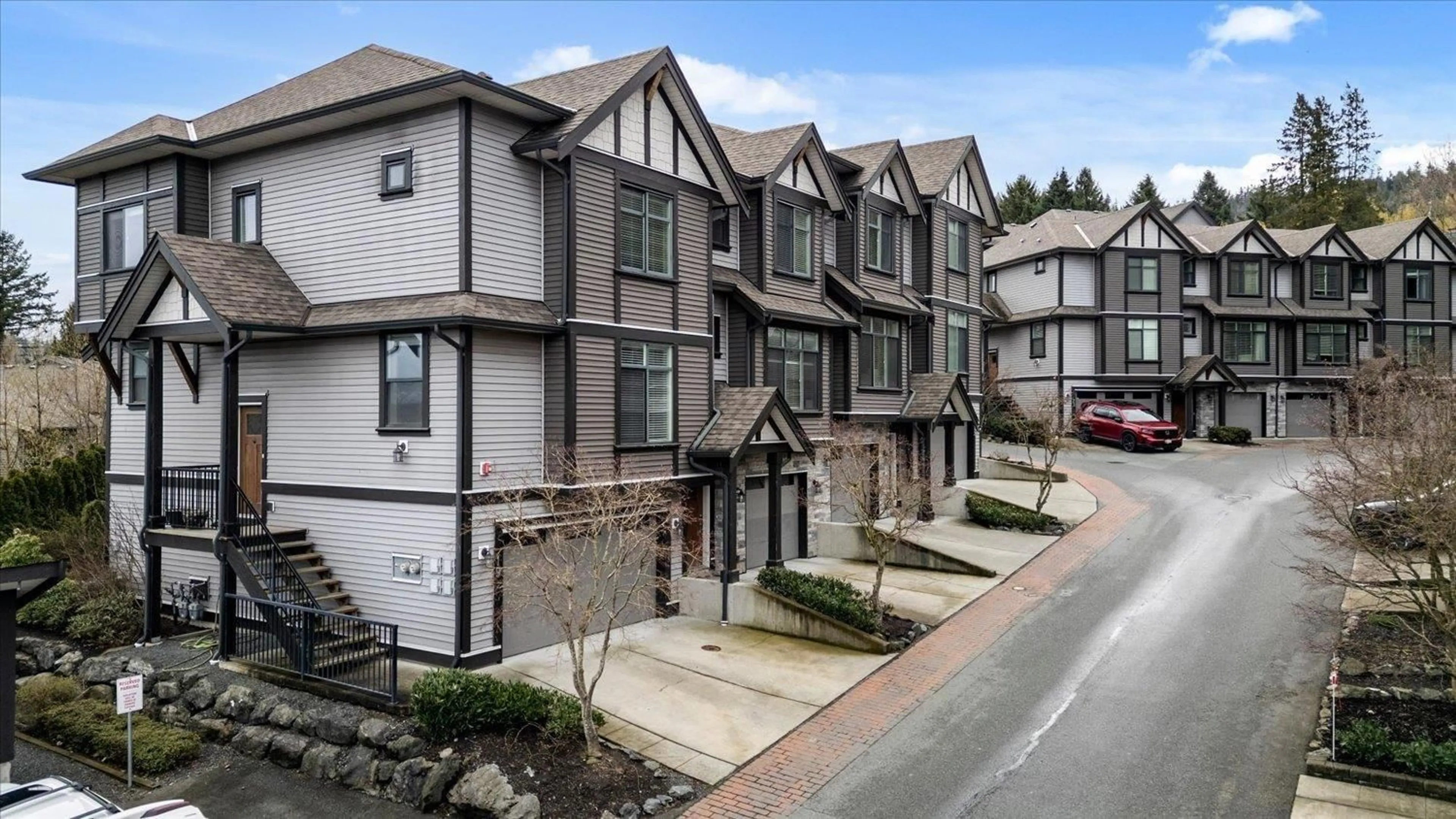 A pic from outside/outdoor area/front of a property/back of a property/a pic from drone, street for 21 - 5756 PROMONTORY ROAD, Chilliwack British Columbia V2R0V8