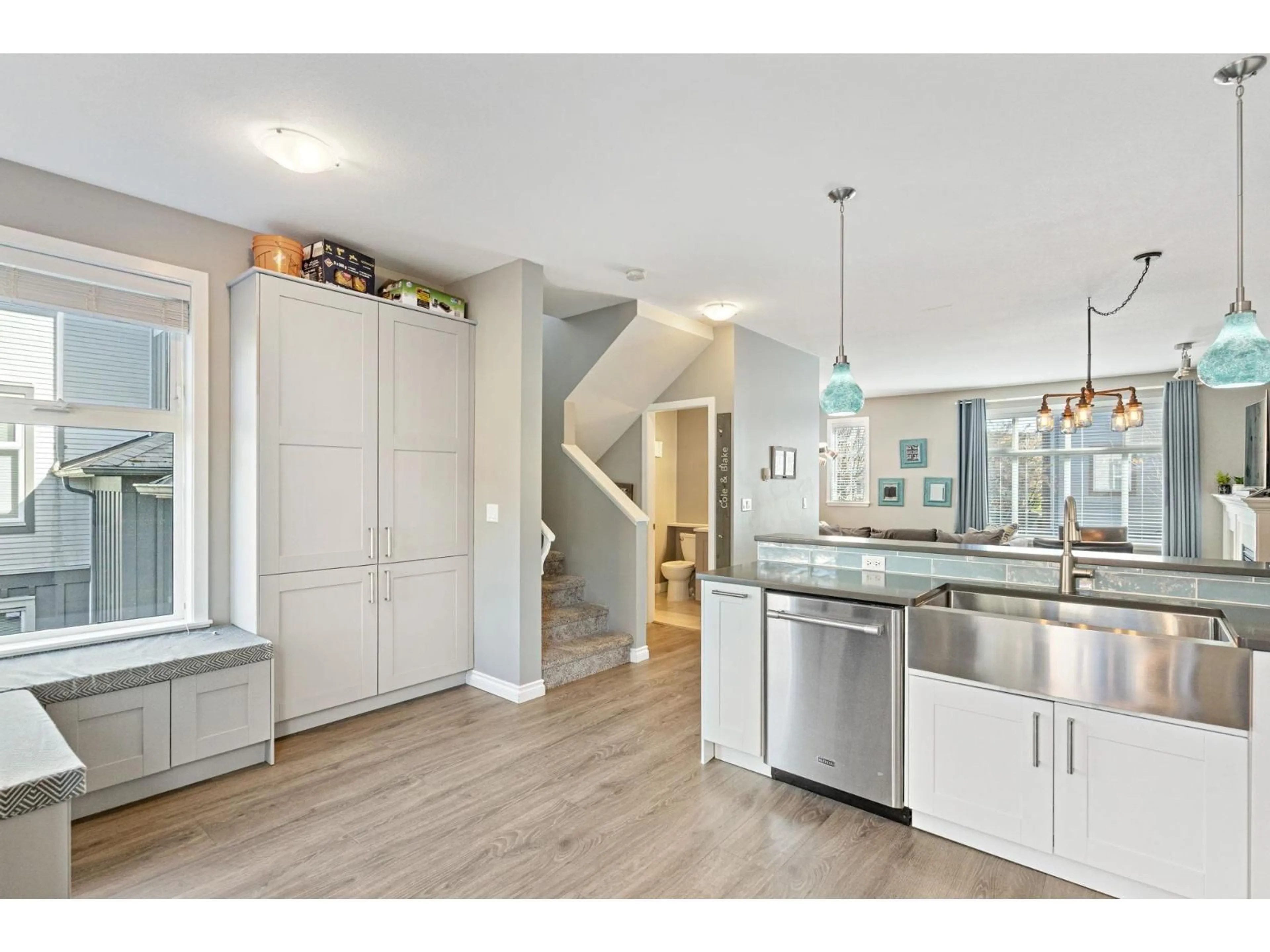 Open concept kitchen, unknown for 129 - 18777 68A AVENUE, Surrey British Columbia V4N0Z7