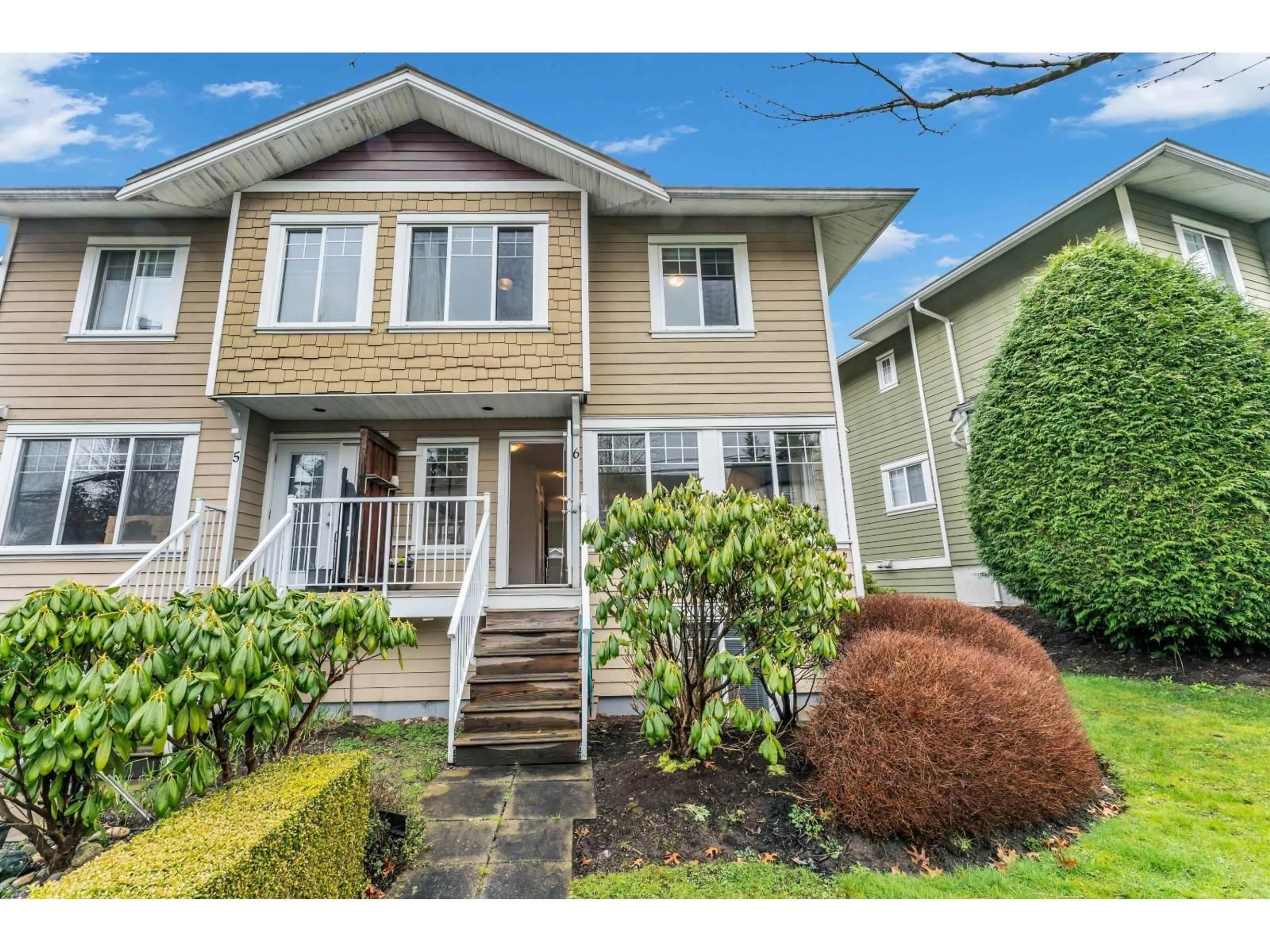 Home with vinyl exterior material, street for 6 - 6110 138 STREET, Surrey British Columbia V3X3V6