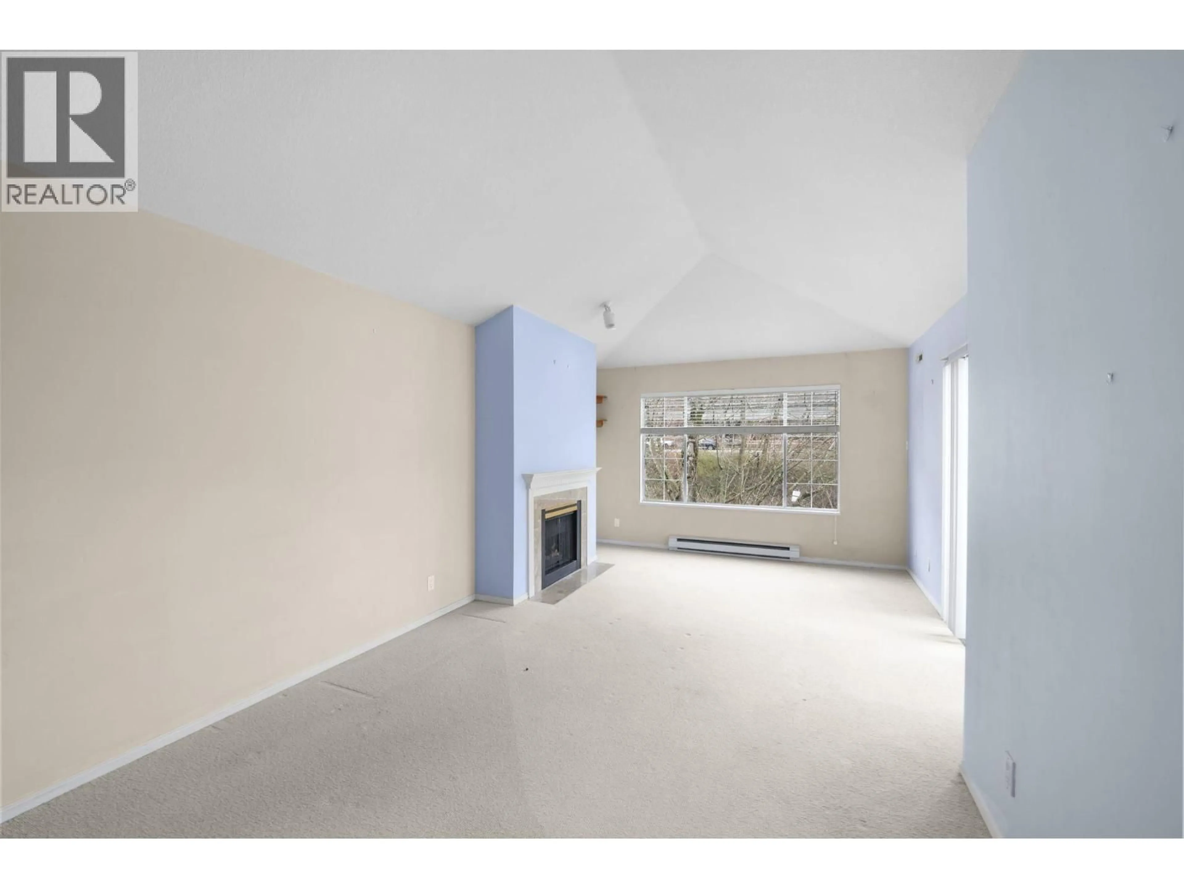 A pic of a room for 407 - 6820 RUMBLE STREET, Burnaby British Columbia V5E4H9