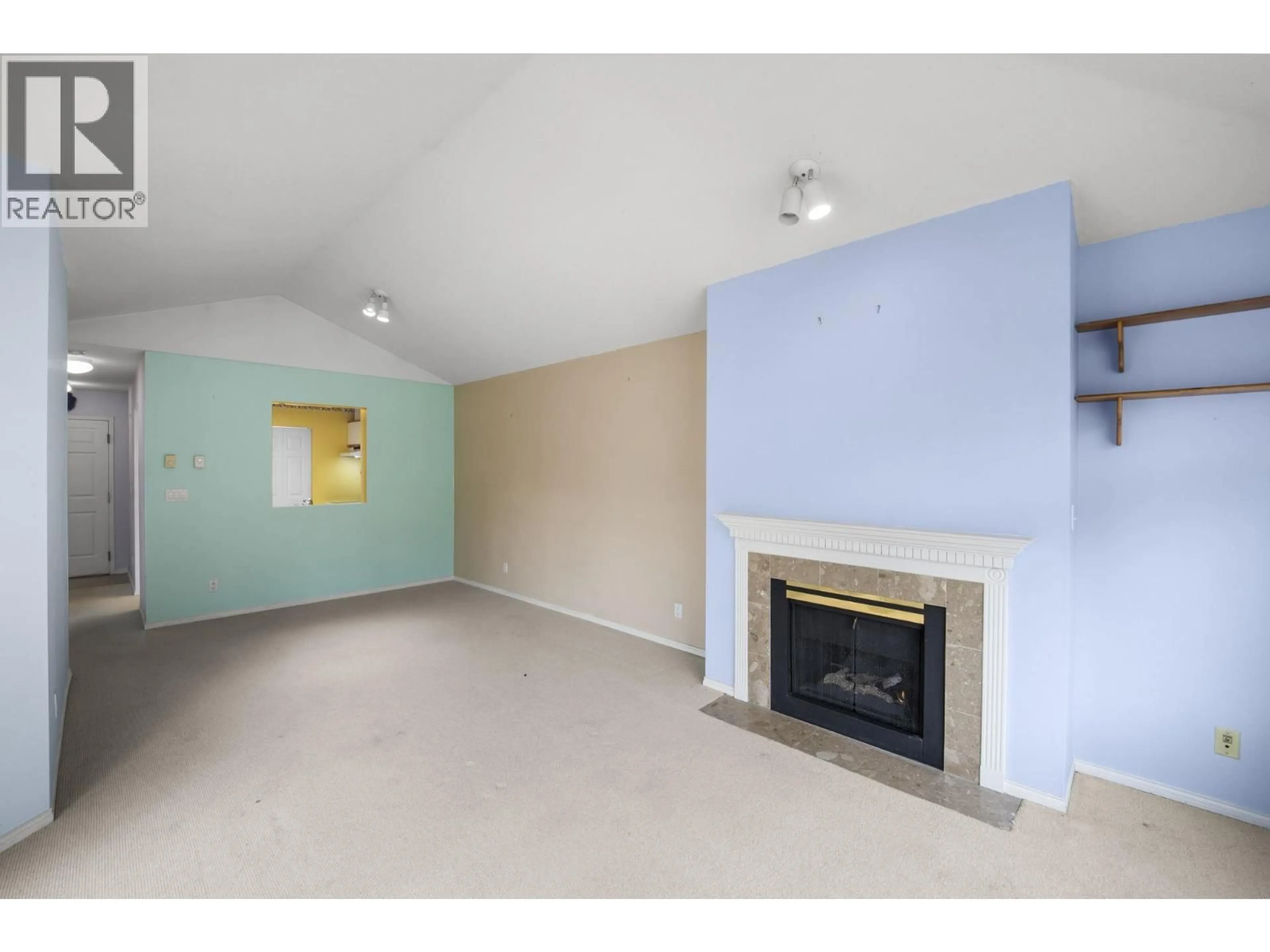 A pic of a room for 407 - 6820 RUMBLE STREET, Burnaby British Columbia V5E4H9