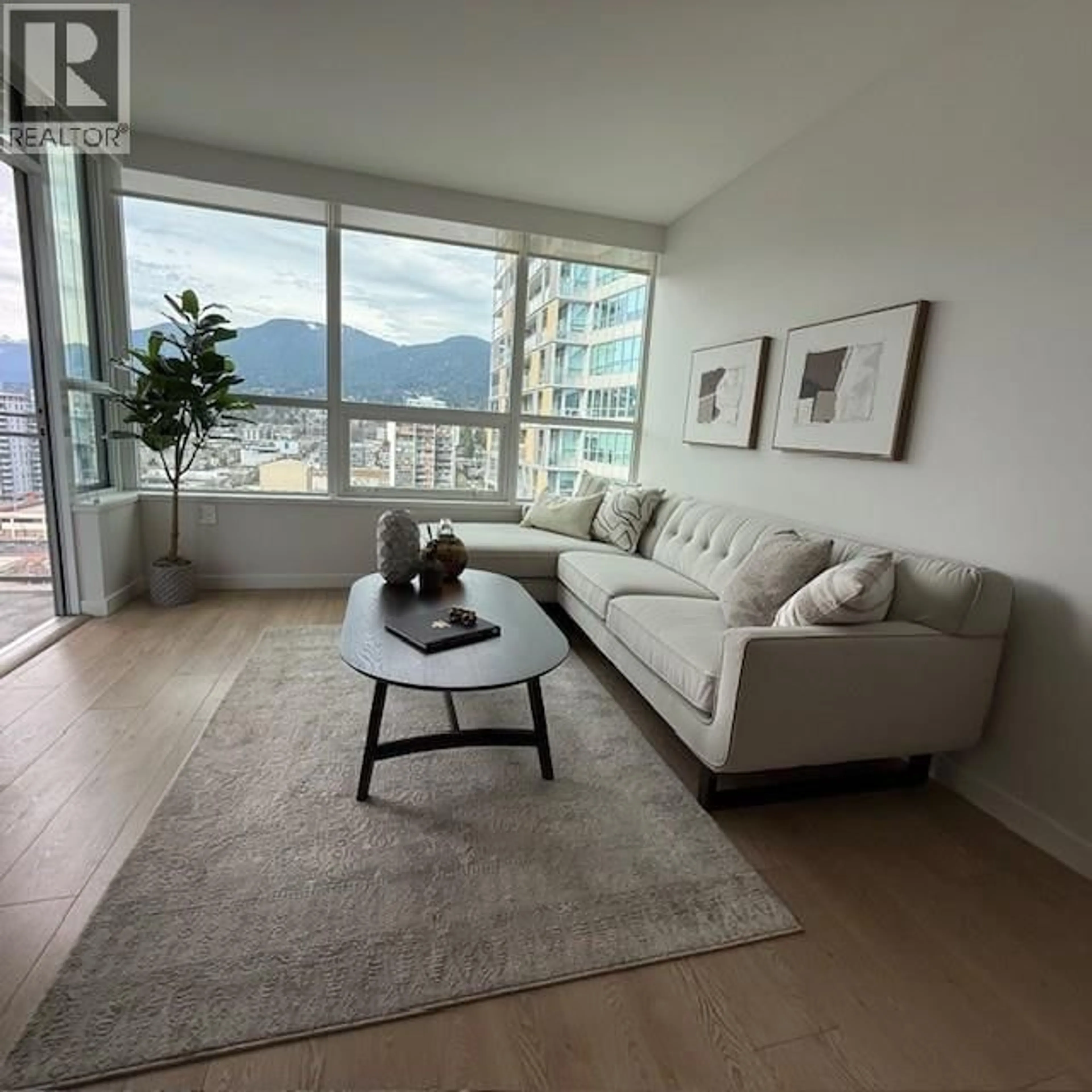 Living room with furniture, unknown for 1401 - 112 13TH STREET, North Vancouver British Columbia V7L0E4