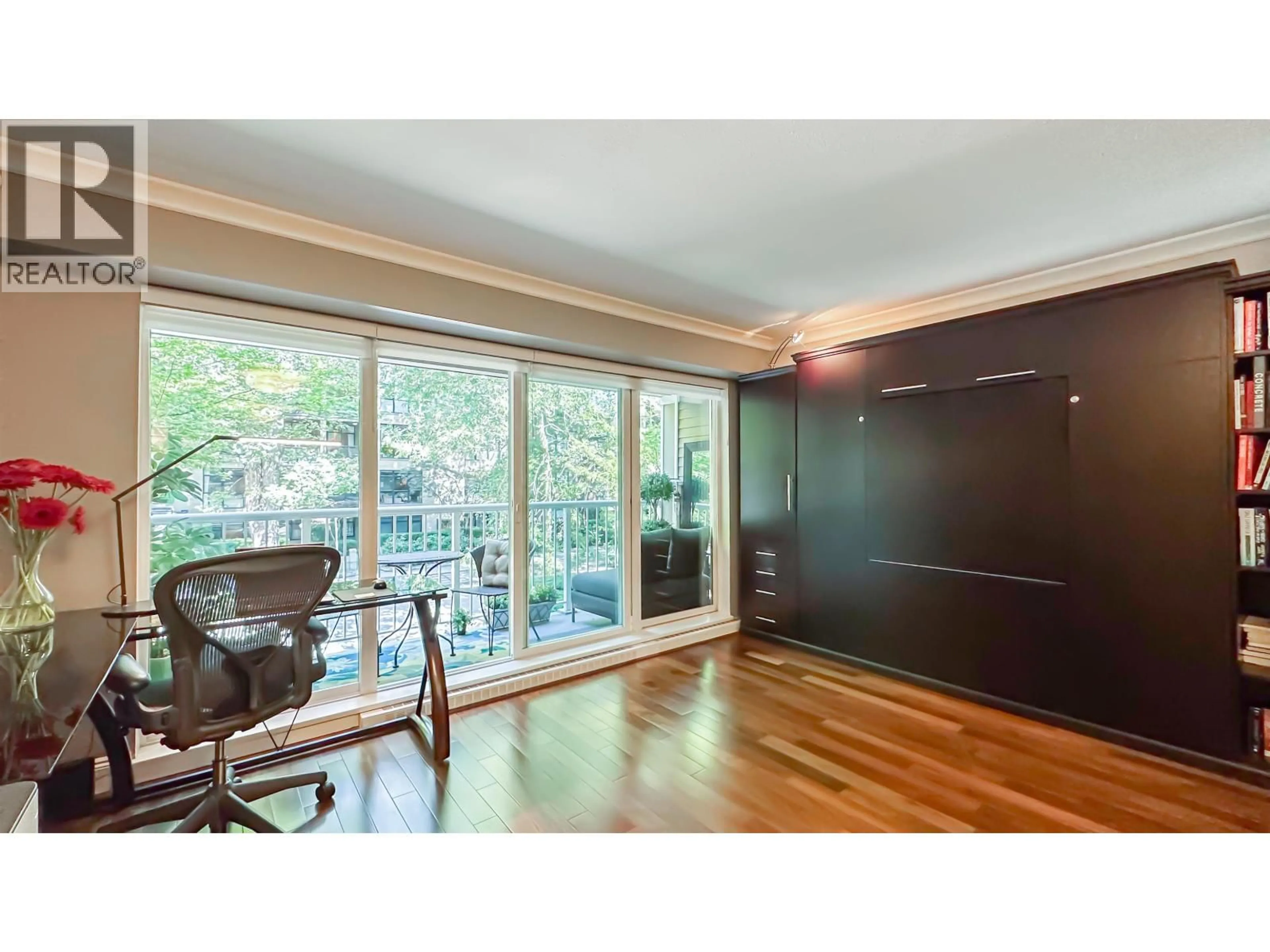 A pic of a room for 204 - 2628 YEW STREET, Vancouver British Columbia V6K4R4