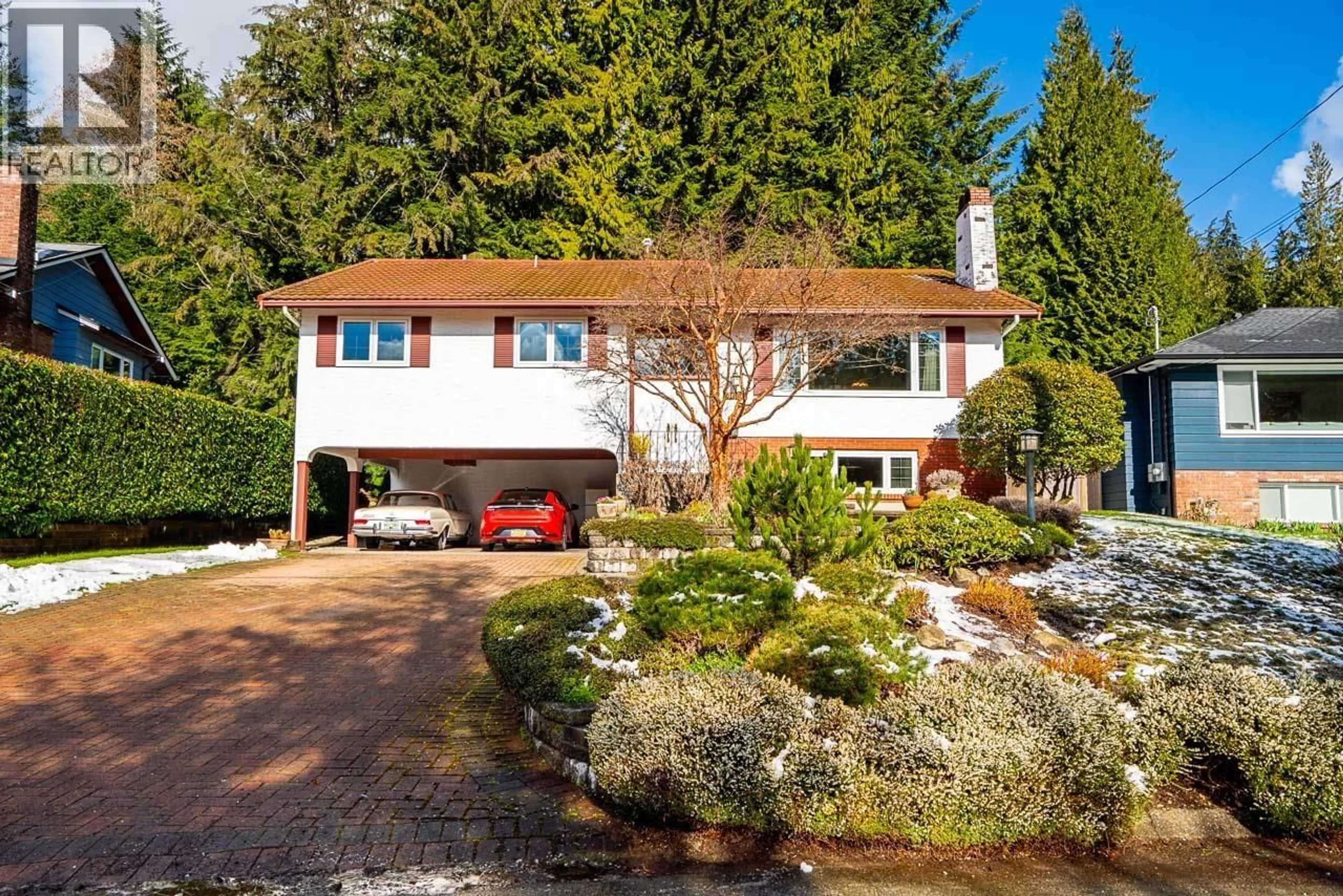 Unknown for 4651 VALLEY ROAD, North Vancouver British Columbia V7K2M1