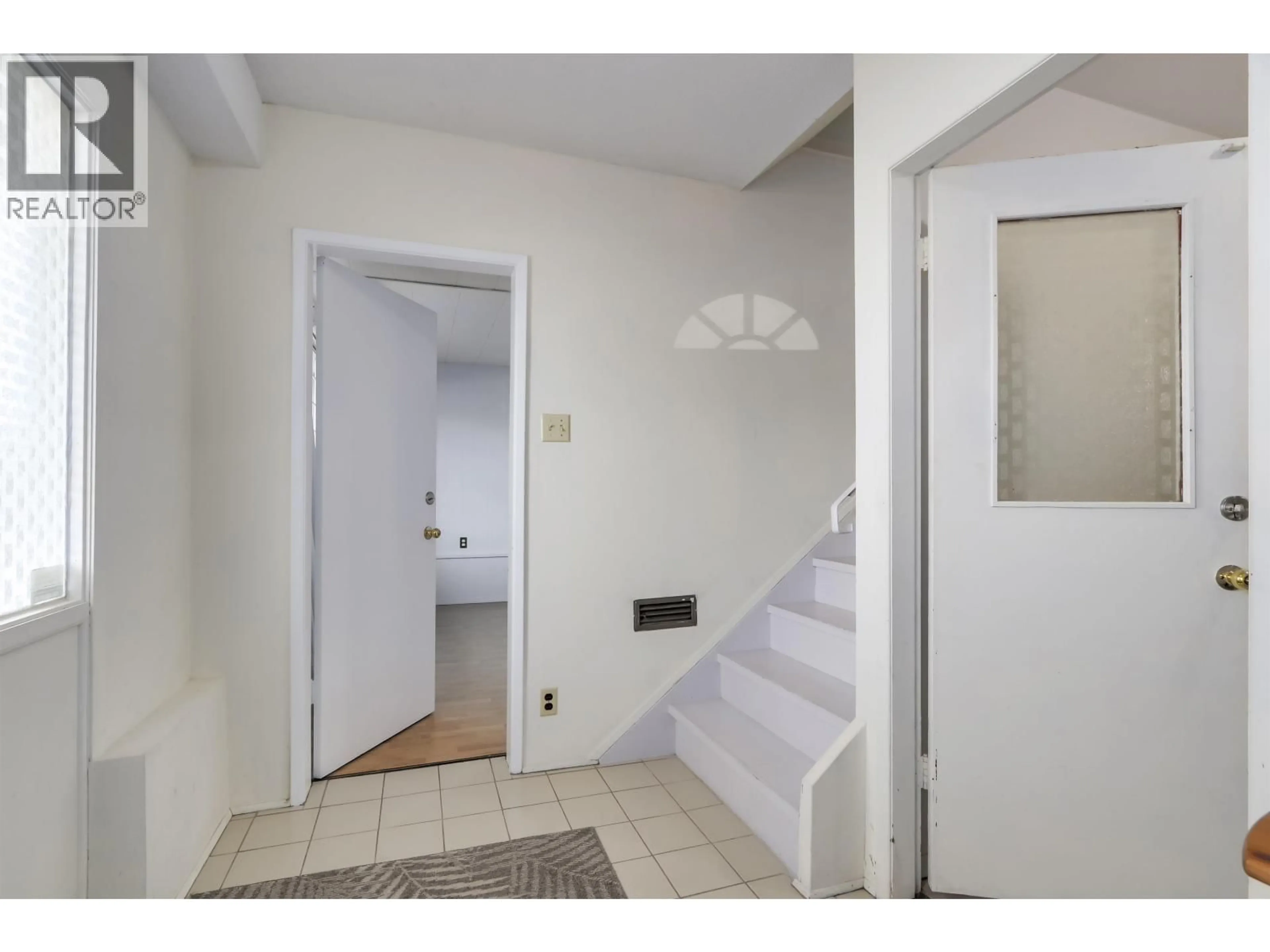 Indoor entryway for 4676 REID STREET, Vancouver British Columbia V5R3Y6