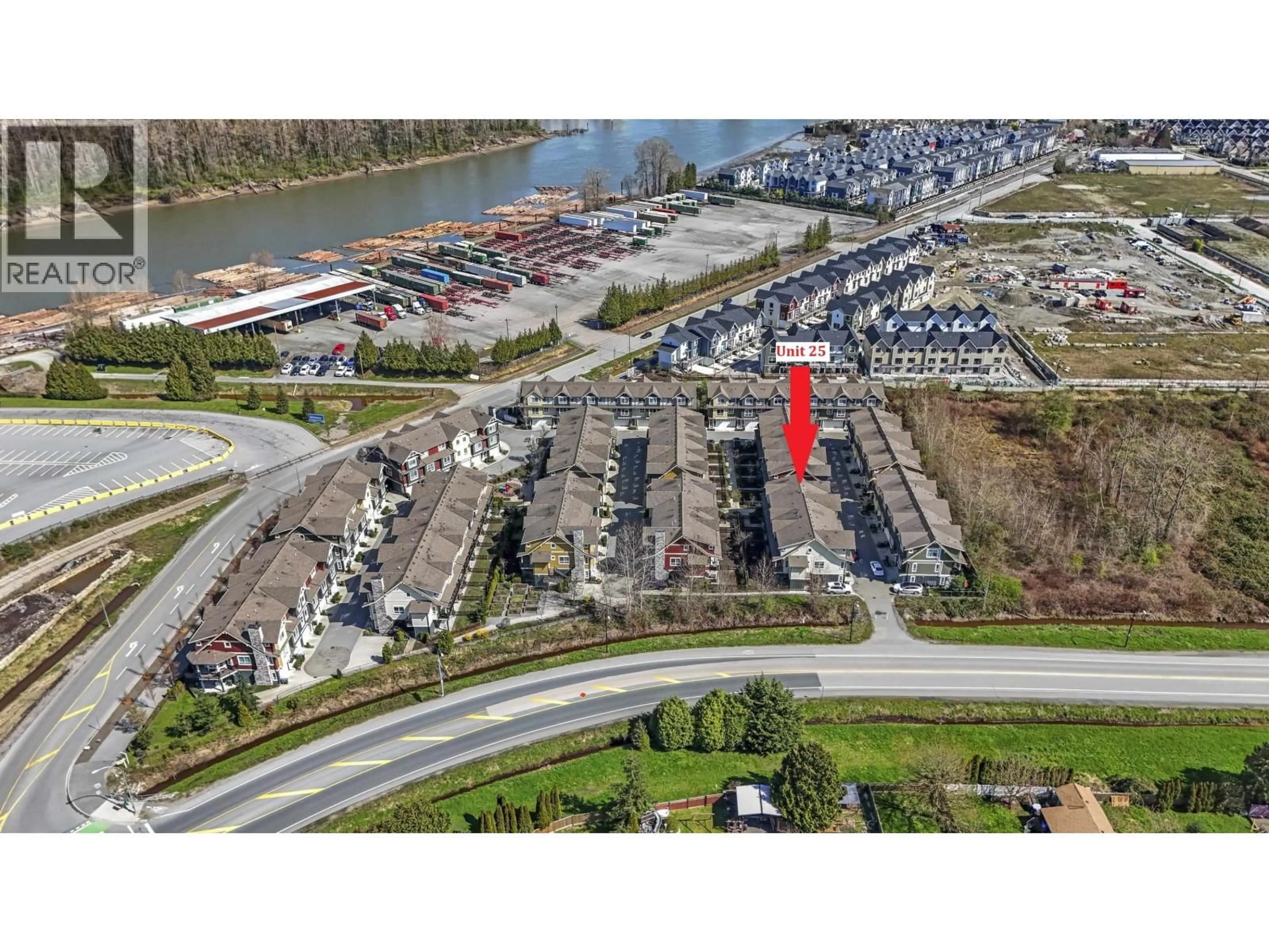 A pic from outside/outdoor area/front of a property/back of a property/a pic from drone, water/lake/river/ocean view for 25 - 430 DUNCAN STREET, New Westminster British Columbia V3M0M2