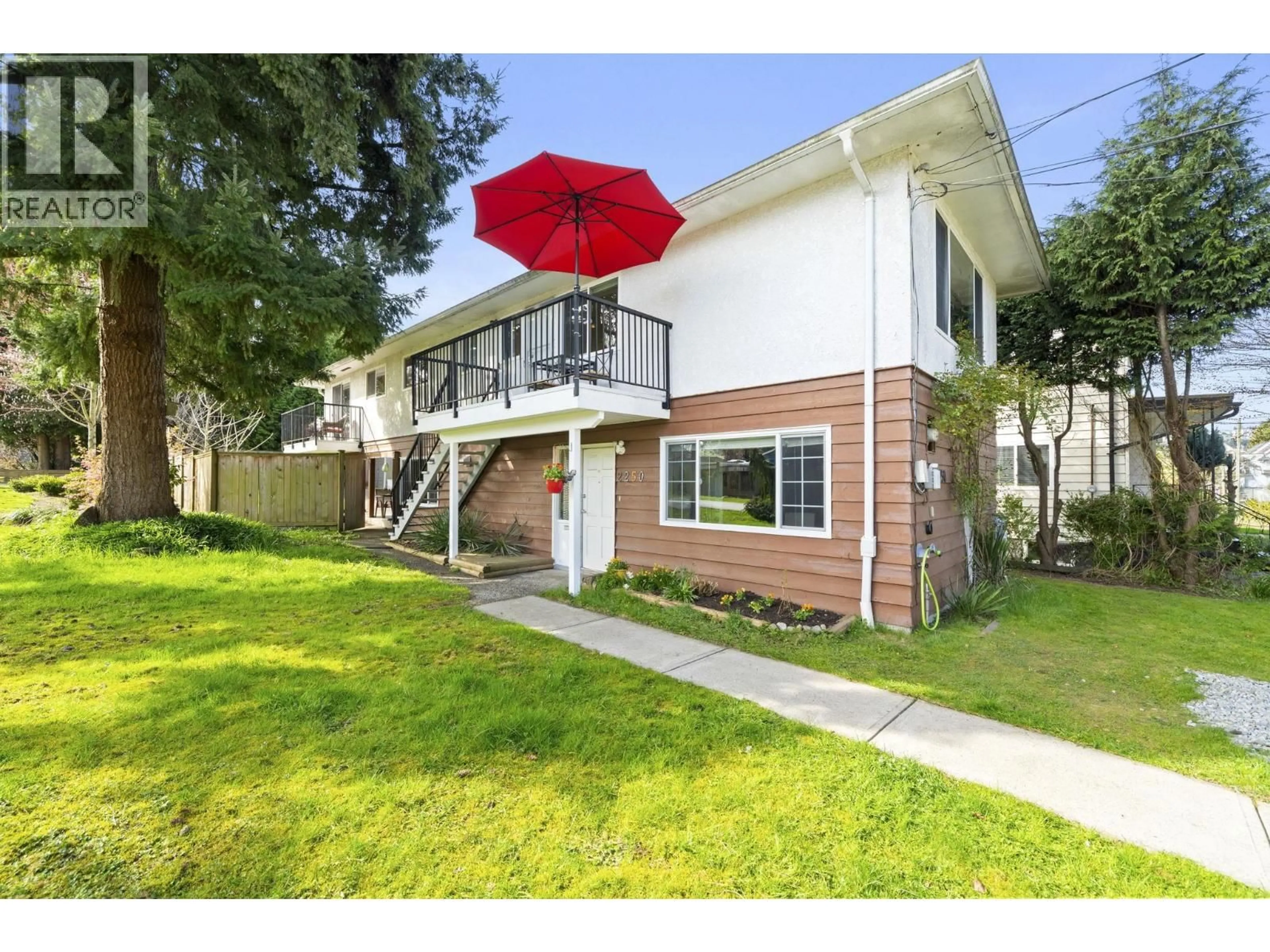 Home with vinyl exterior material, street for 2250 HAWTHORNE AVENUE, Port Coquitlam British Columbia V3C1W8