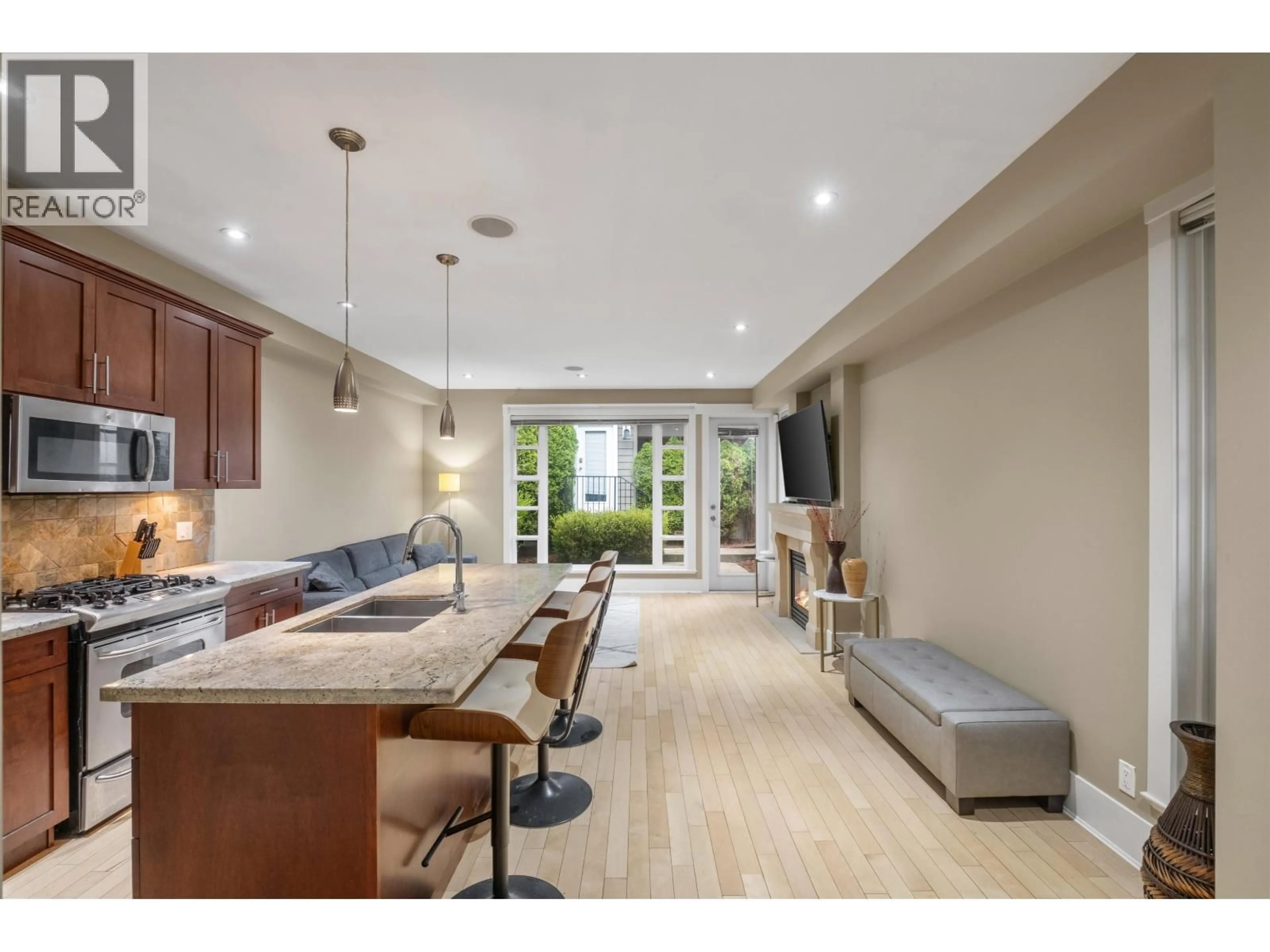 Open concept kitchen, unknown for 1620 ST. ANDREWS AVENUE, North Vancouver British Columbia V7L3L6