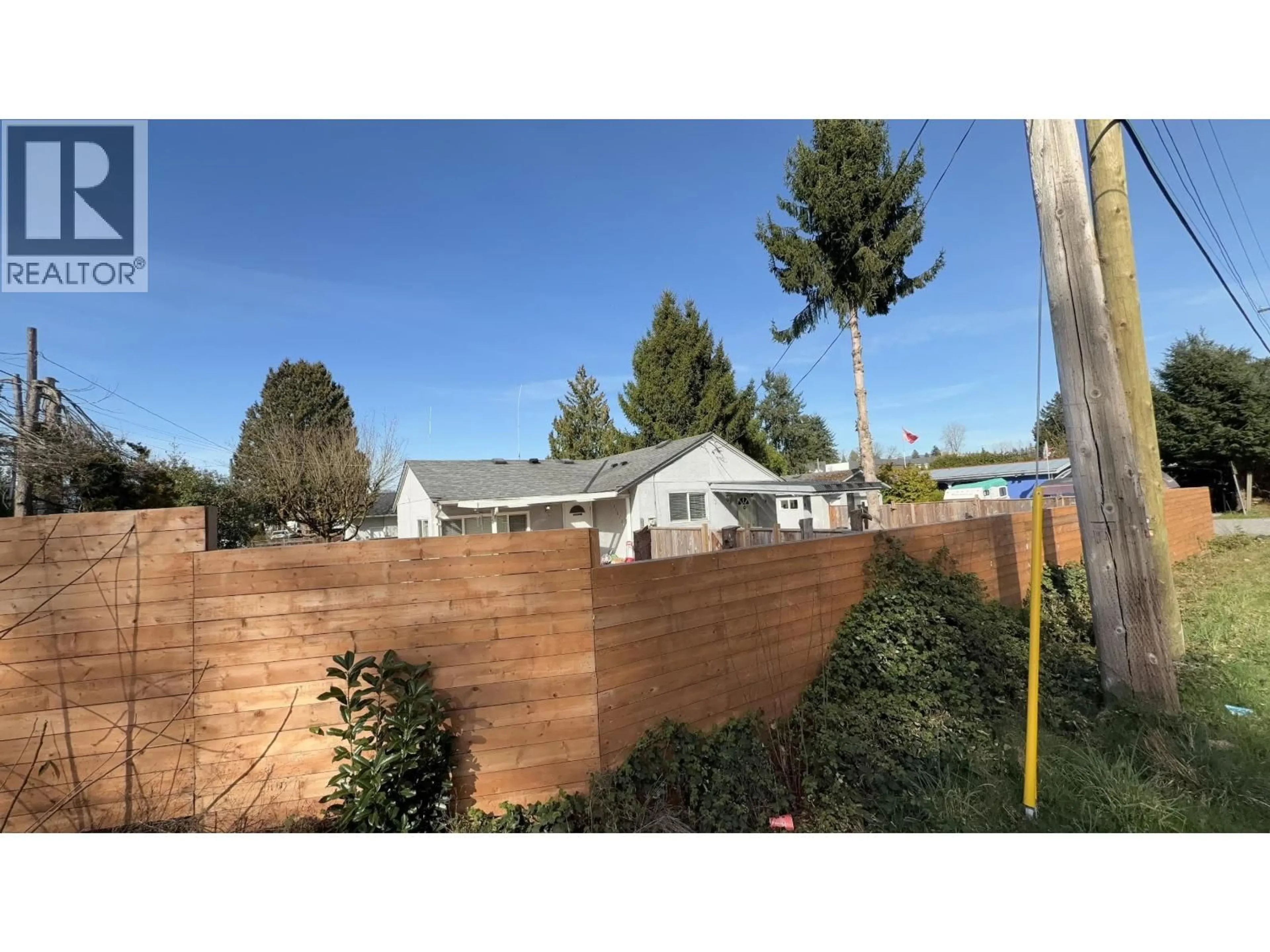 A pic from outside/outdoor area/front of a property/back of a property/a pic from drone, unknown for 11810 207 STREET, Maple Ridge British Columbia V2X1X5