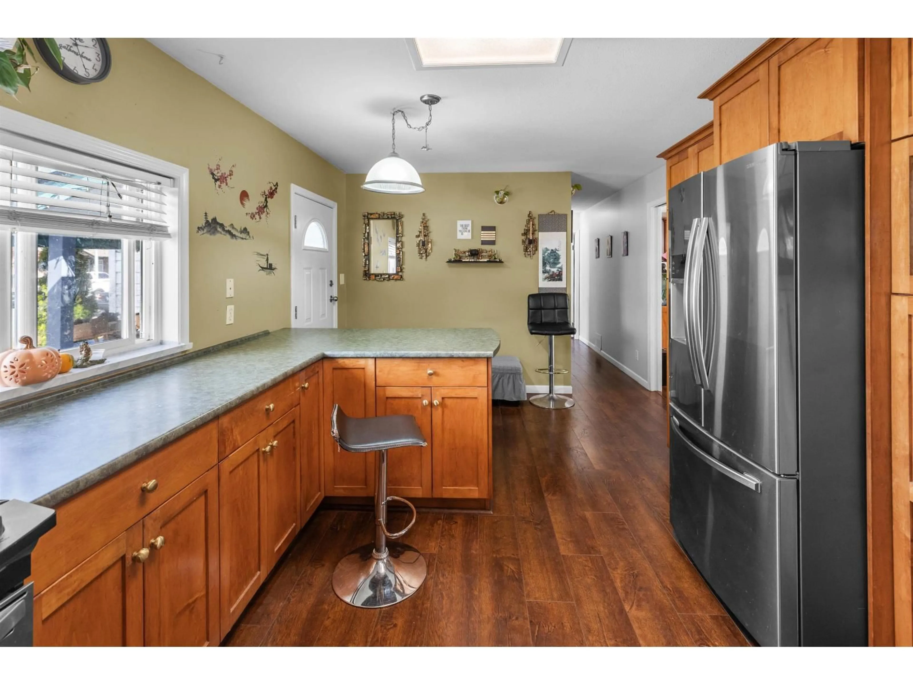 Open concept kitchen, unknown for 32622 EGGLESTONE AVENUE, Mission British Columbia V4S1A2