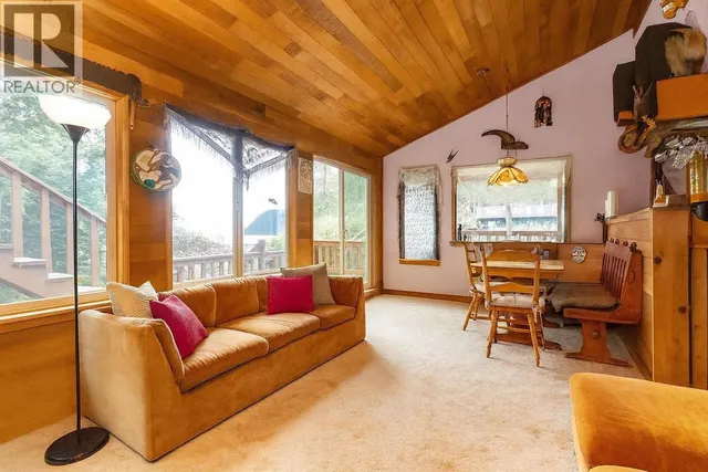 26 BRIGHTON BEACH, North Vancouver 3