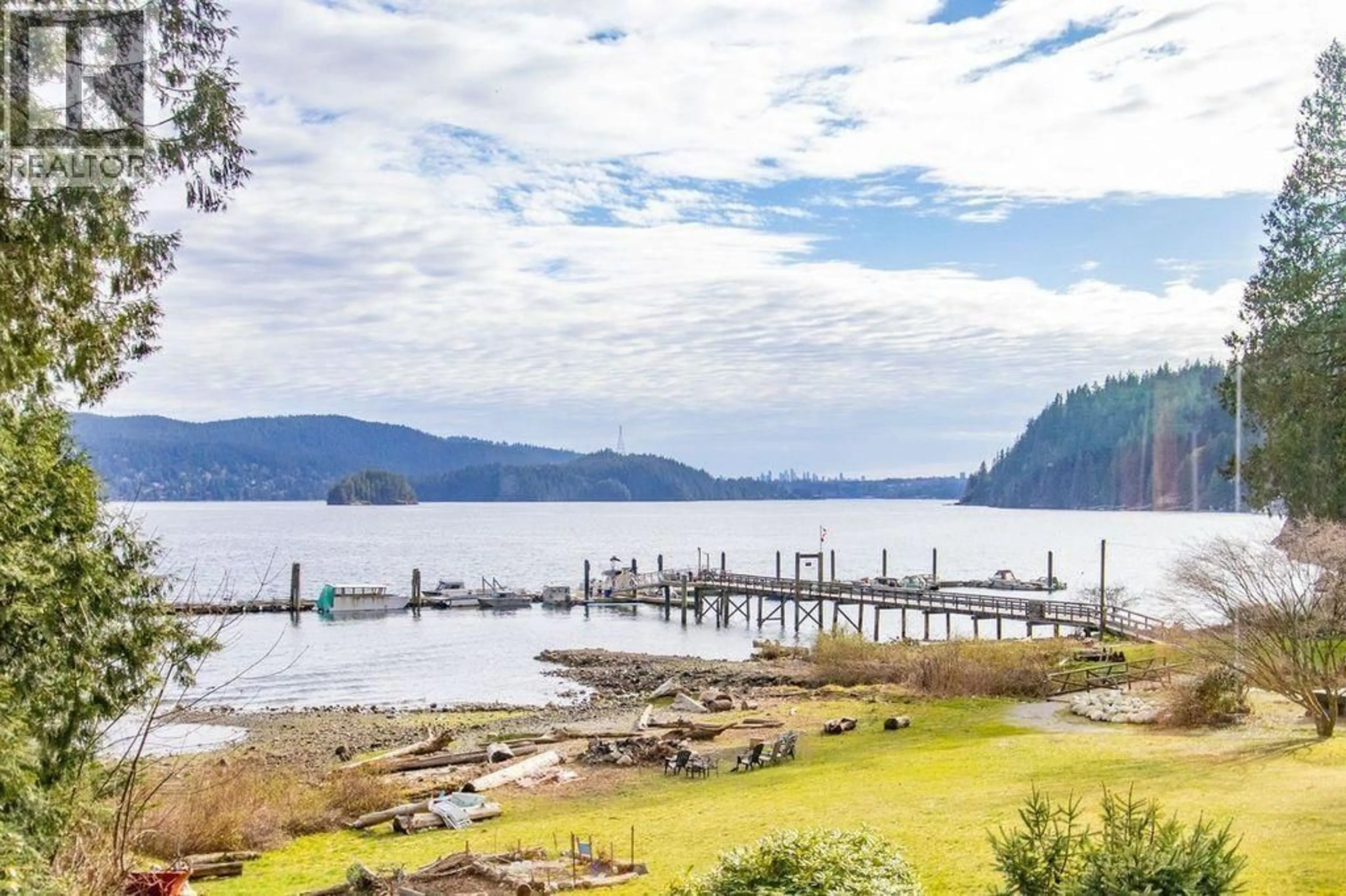 Patio, water/lake/river/ocean view for 26 BRIGHTON BEACH, North Vancouver British Columbia V3G2S4