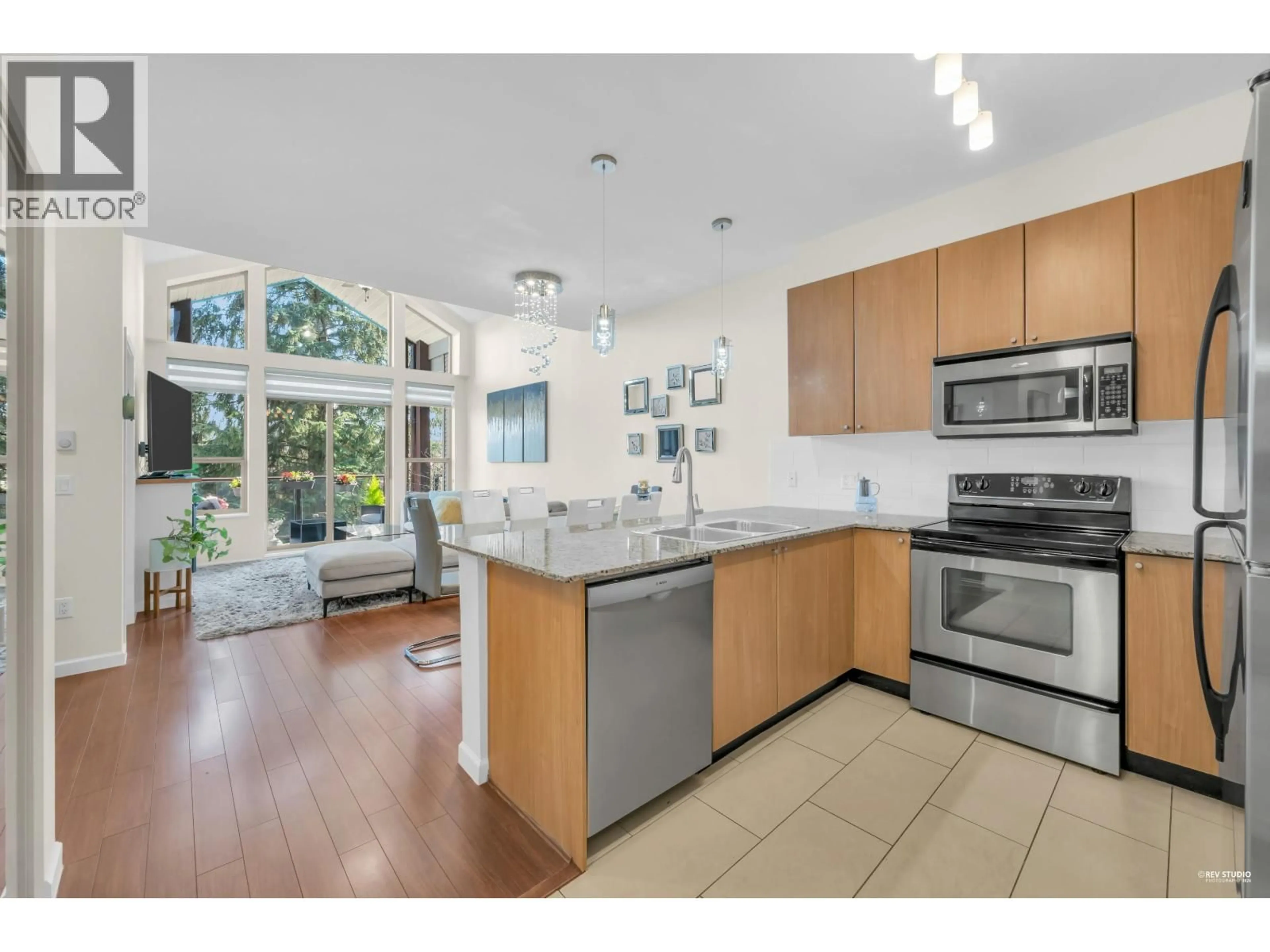 Open concept kitchen, unknown for 416 - 2484 WILSON AVENUE, Port Coquitlam British Columbia V3C0A5