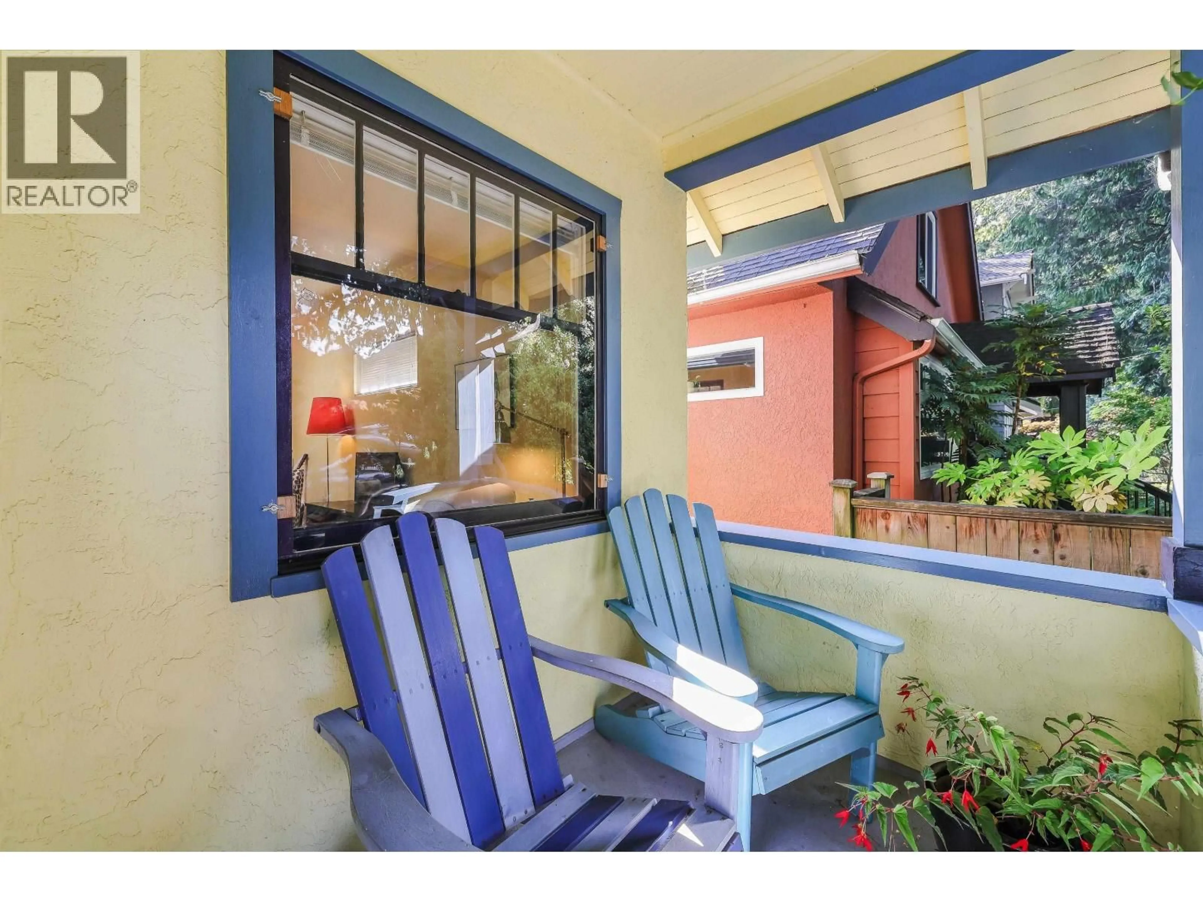 Patio, street for 2274 7TH AVENUE, Vancouver British Columbia V5N1S7