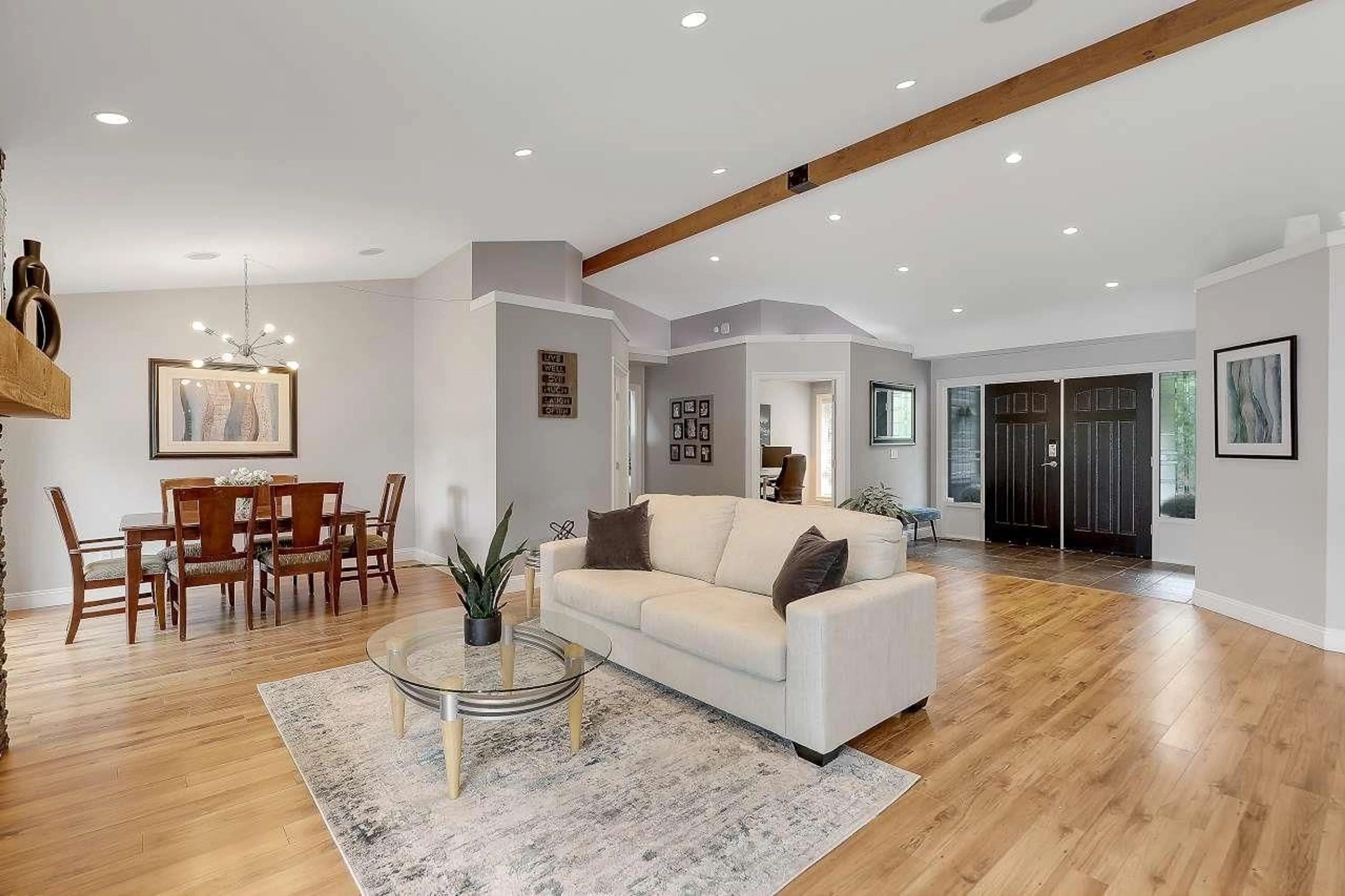 Living room with furniture, wood/laminate floor for 4930 196 STREET, Langley British Columbia V3A1A3