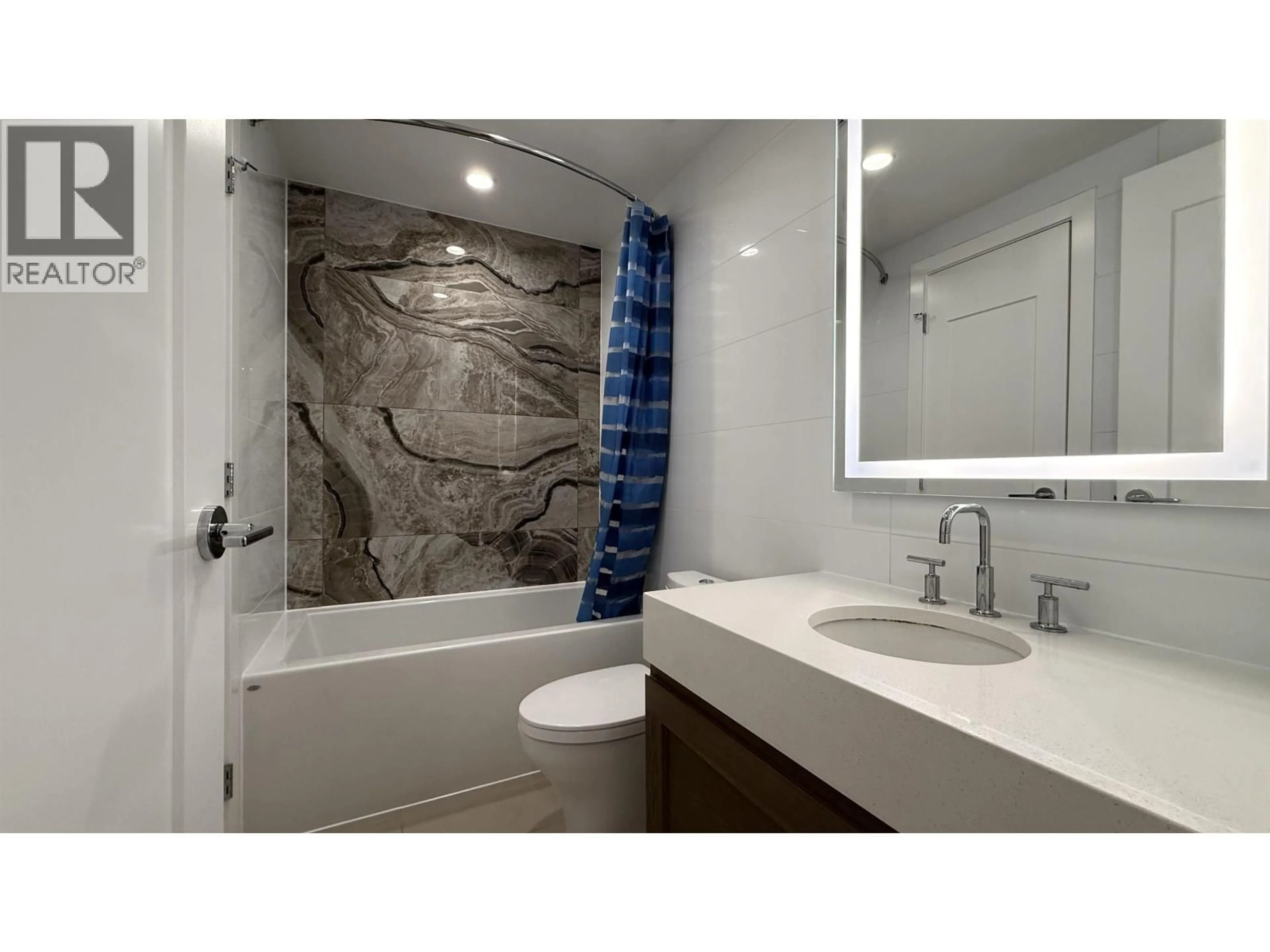 Contemporary bathroom, ceramic/tile floor for 1004 - 5629 BIRNEY AVENUE, Vancouver British Columbia V6S0L5