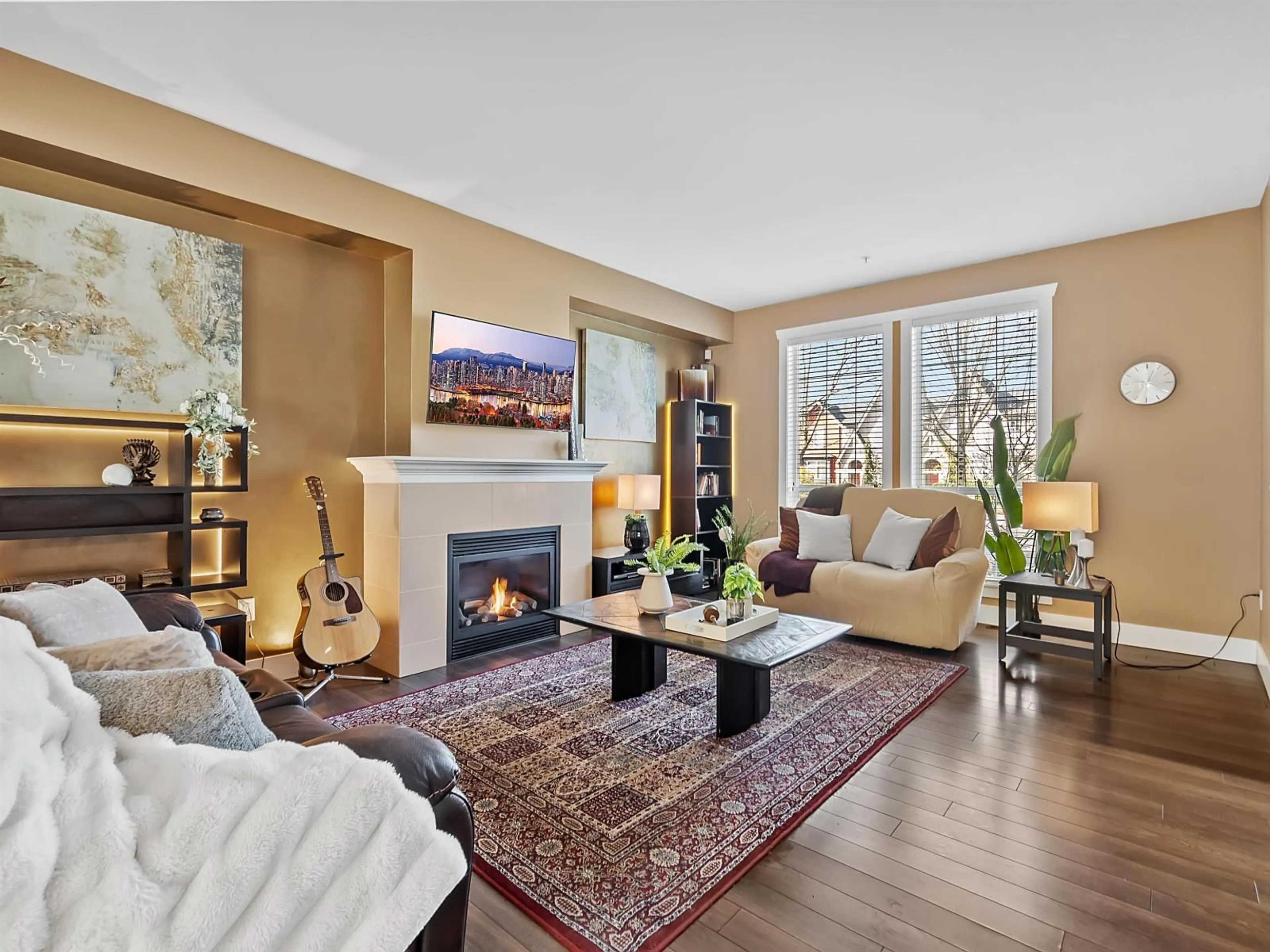 Living room with furniture, unknown for 21072 80 AVENUE, Langley British Columbia V2Y0H6