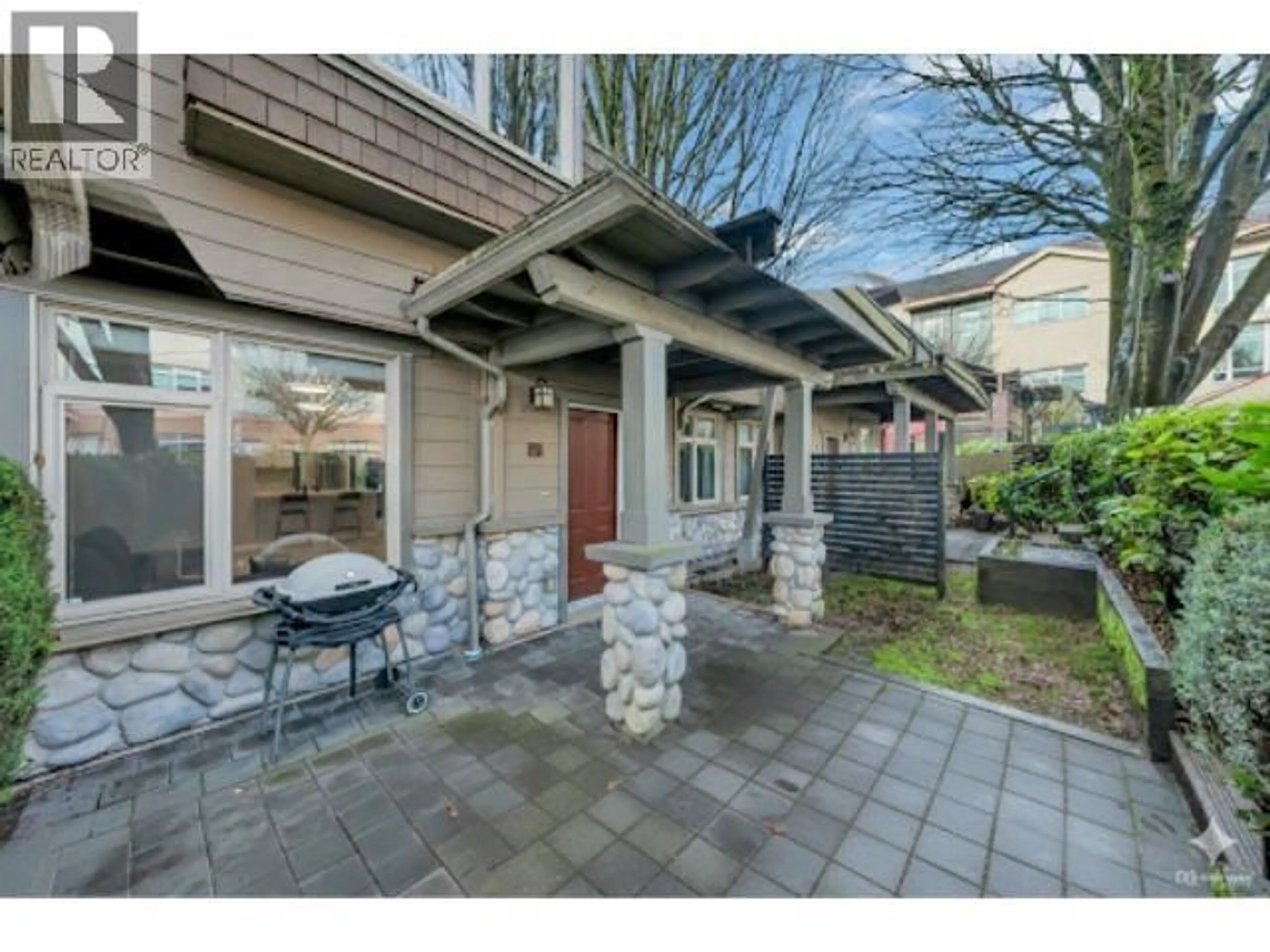 Patio, street for 122 - 18 JACK MAHONY PLACE, New Westminster British Columbia V3L5V8