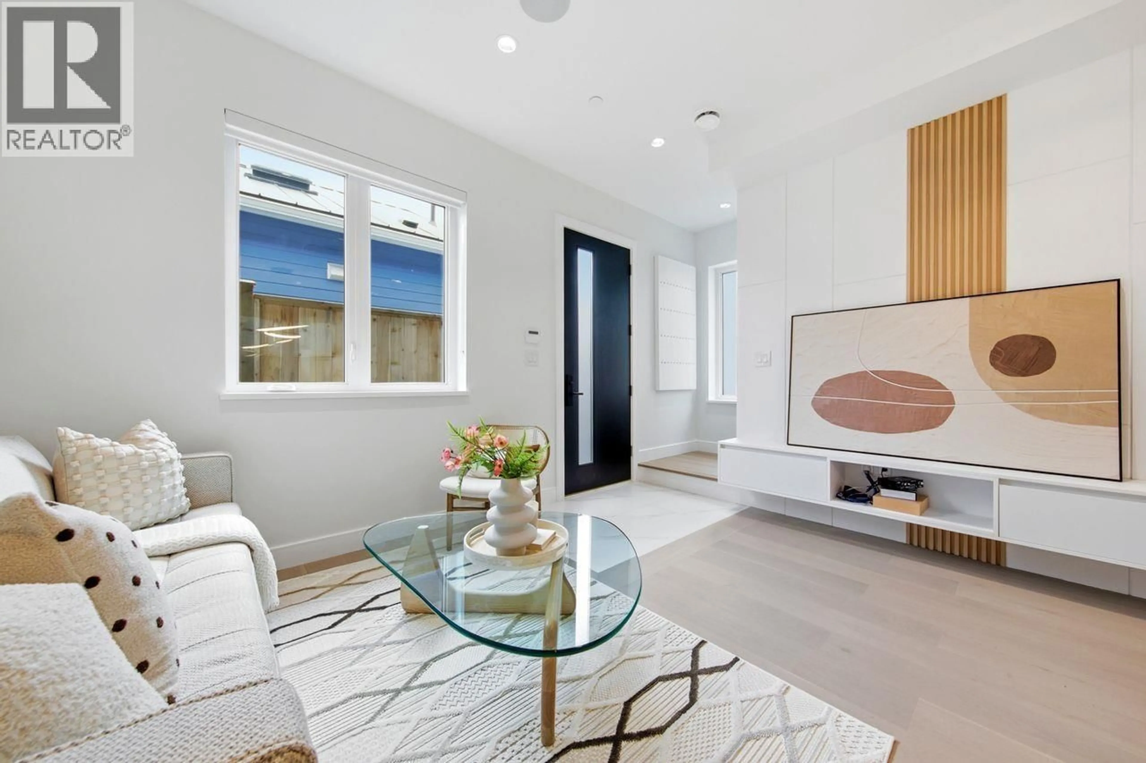 Unknown for 4021 WEST 18TH AVENUE, Vancouver British Columbia V6S1B9