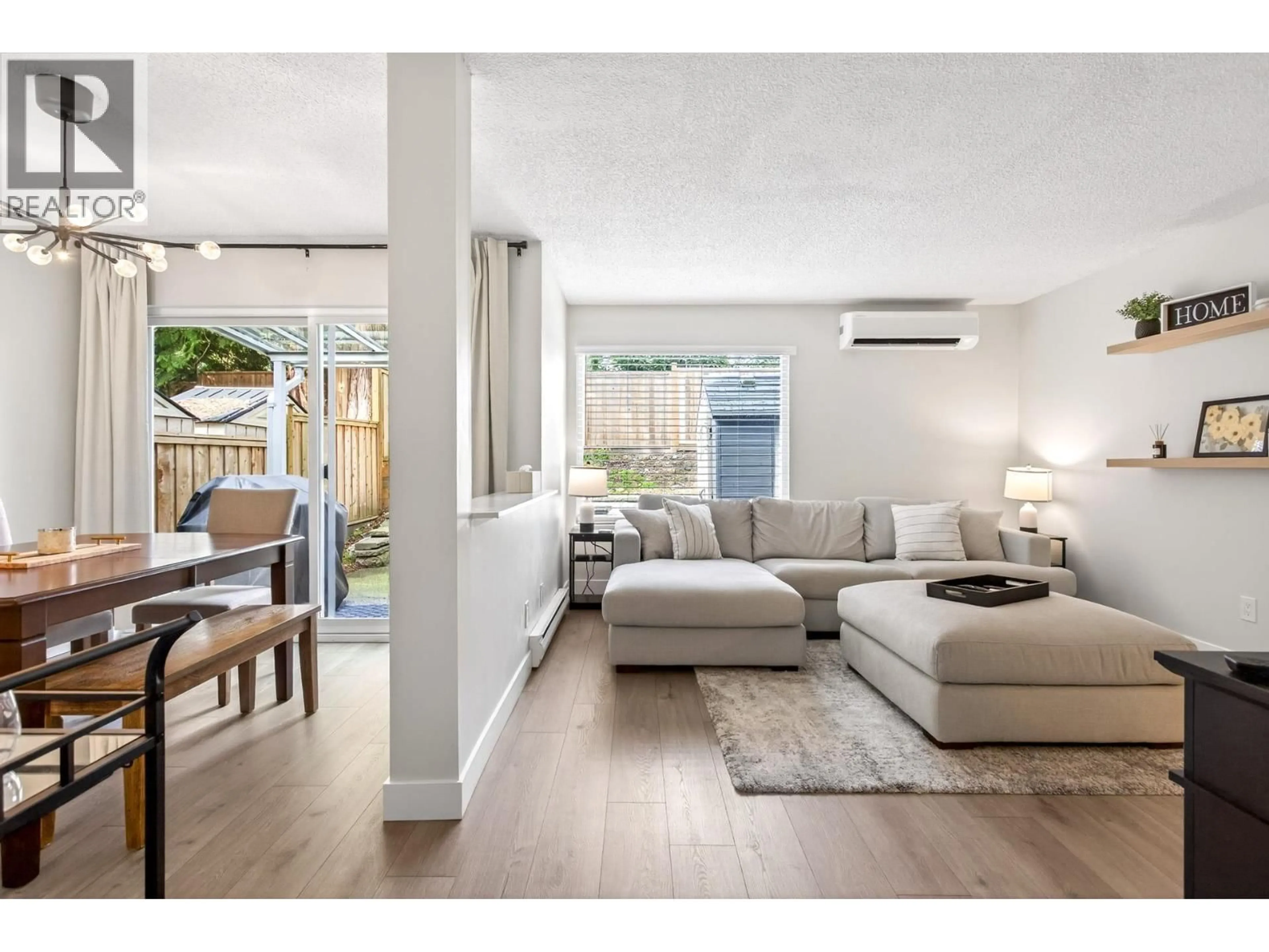 Living room with furniture, unknown for 17 - 2590 AUSTIN AVENUE, Coquitlam British Columbia V3K5X4