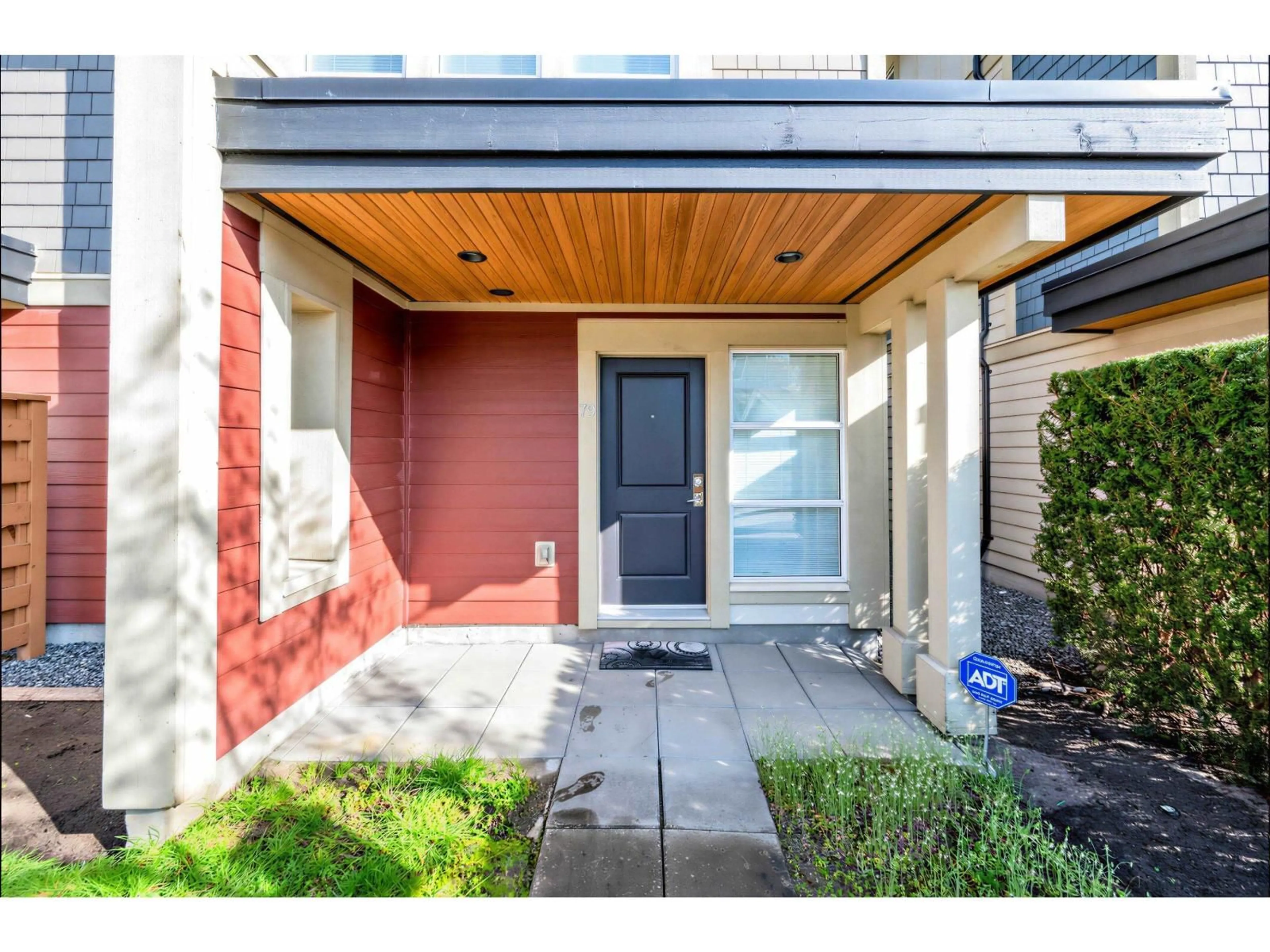 Indoor entryway for 79 - 19477 72A AVENUE, Surrey British Columbia V4N6M2