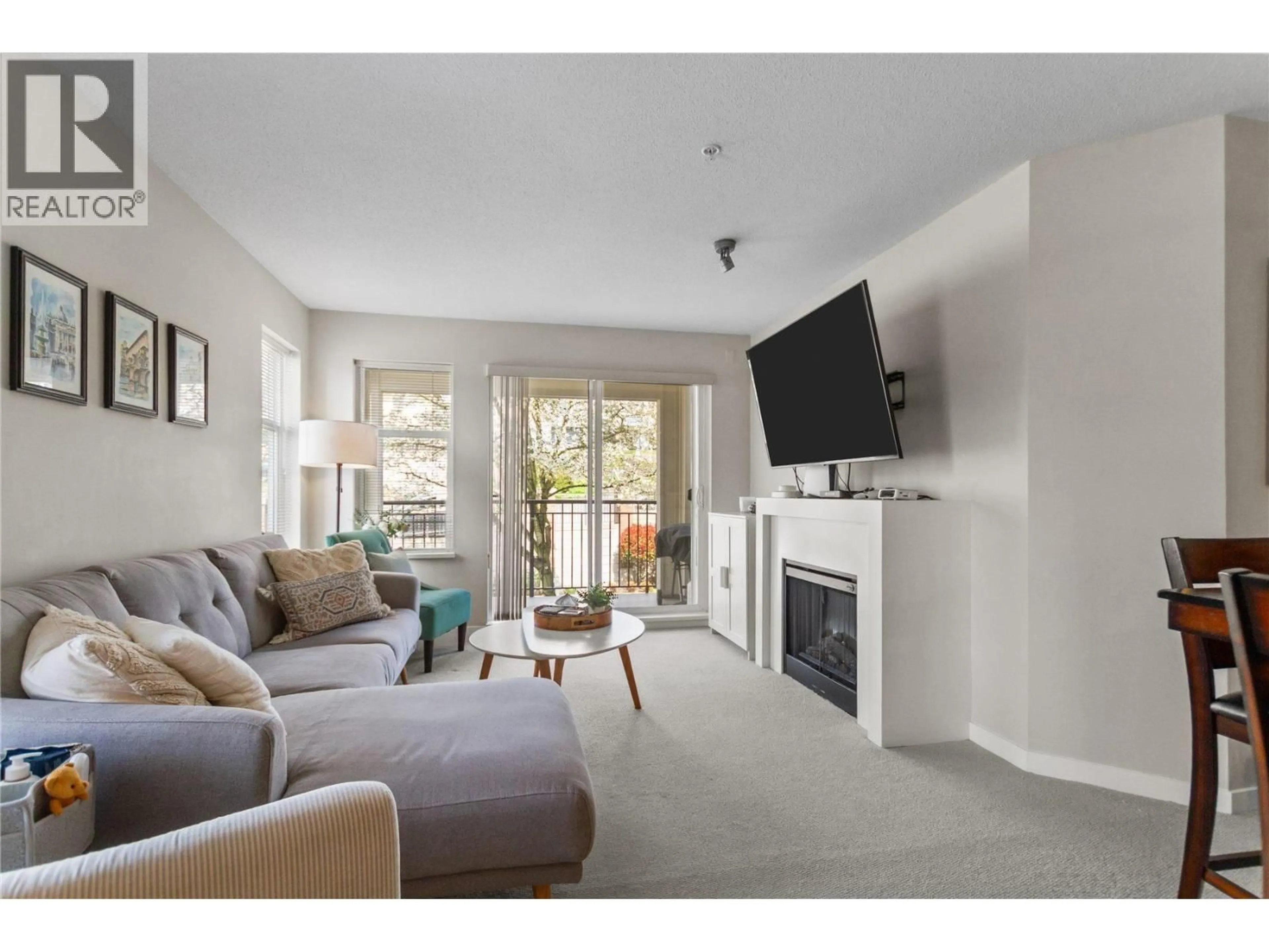 Living room with furniture, unknown for 204 - 4728 BRENTWOOD DRIVE, Burnaby British Columbia V5C0G2