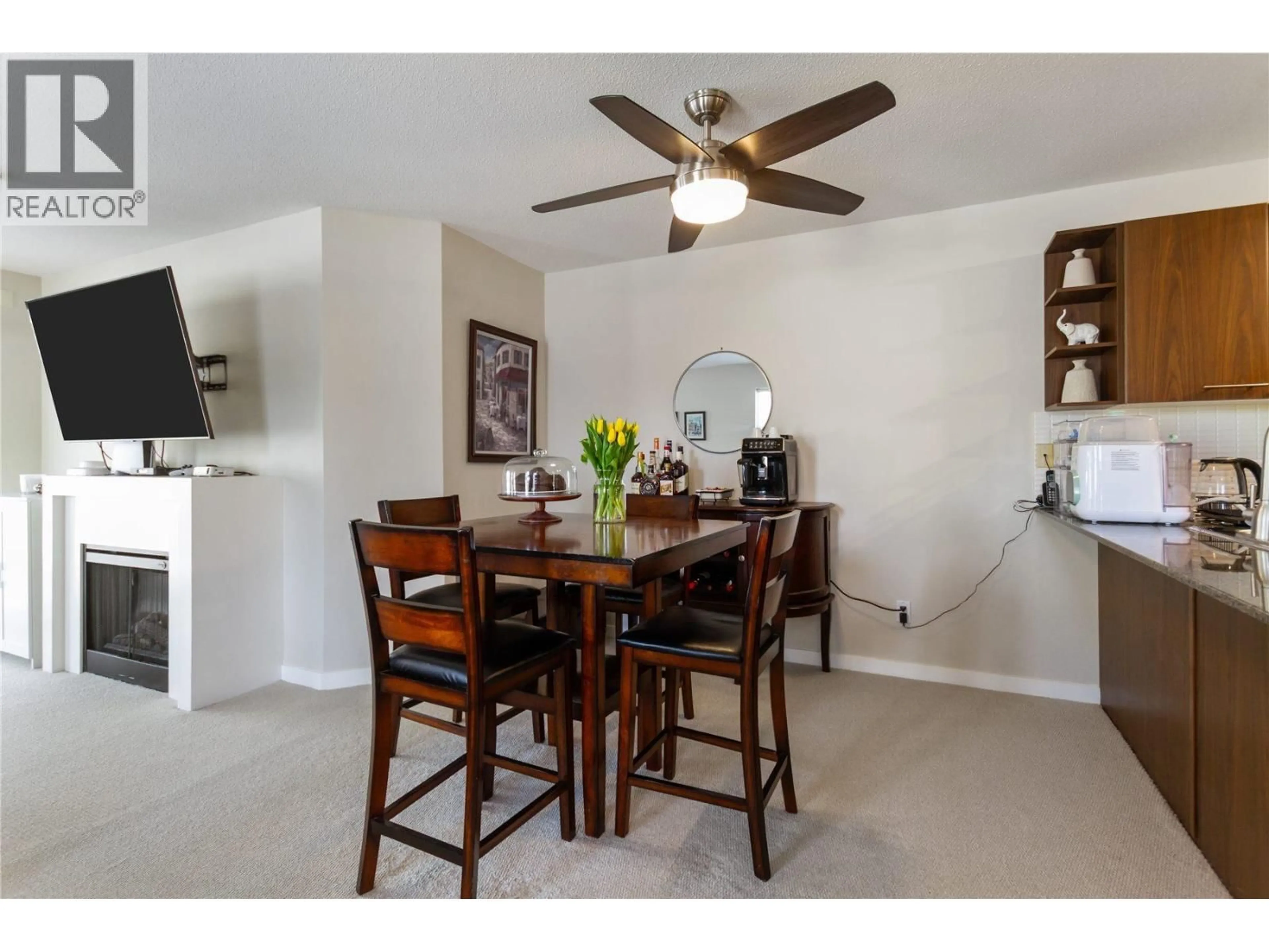 Dining room, unknown for 204 - 4728 BRENTWOOD DRIVE, Burnaby British Columbia V5C0G2