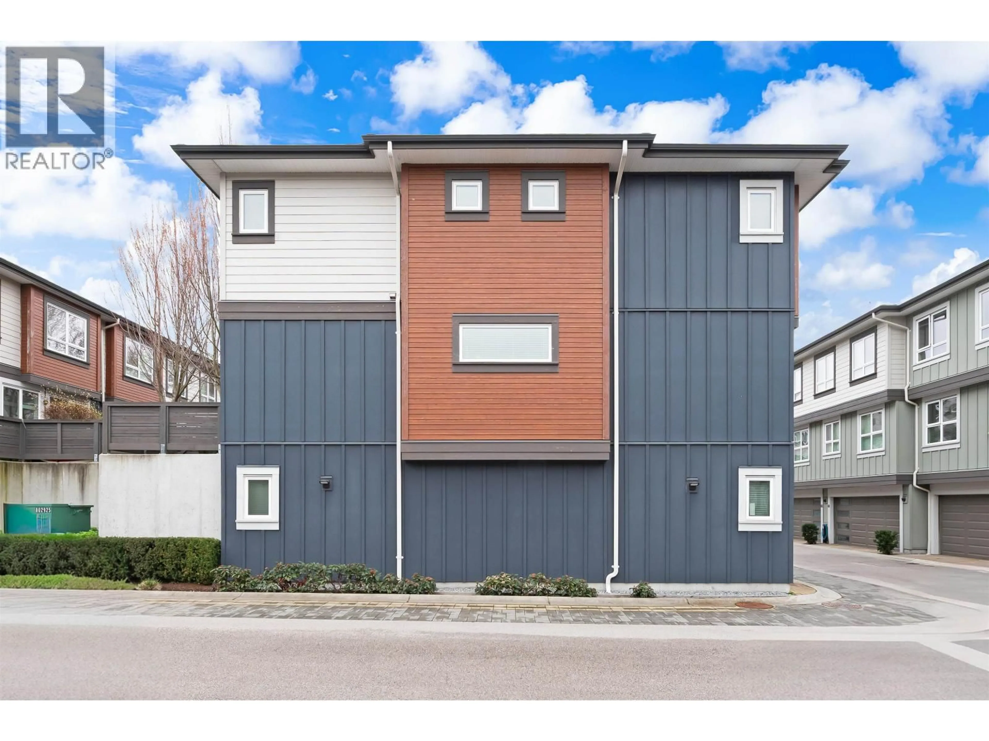 Home with vinyl exterior material, street for 64 - 10311 RIVER DRIVE, Richmond British Columbia V6X0T2