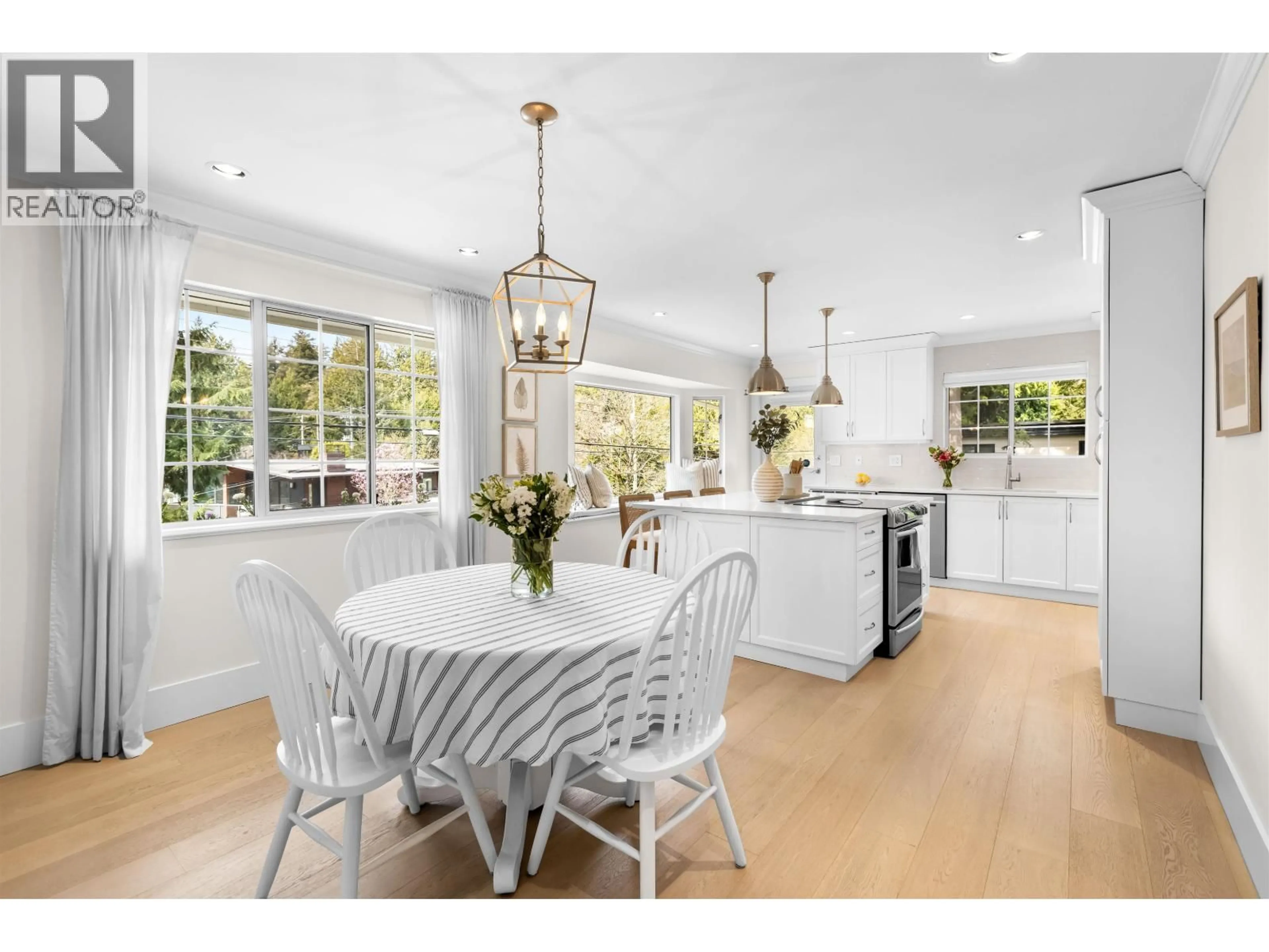 Open concept kitchen, unknown for 6364 NELSON AVENUE, West Vancouver British Columbia V7W2A4