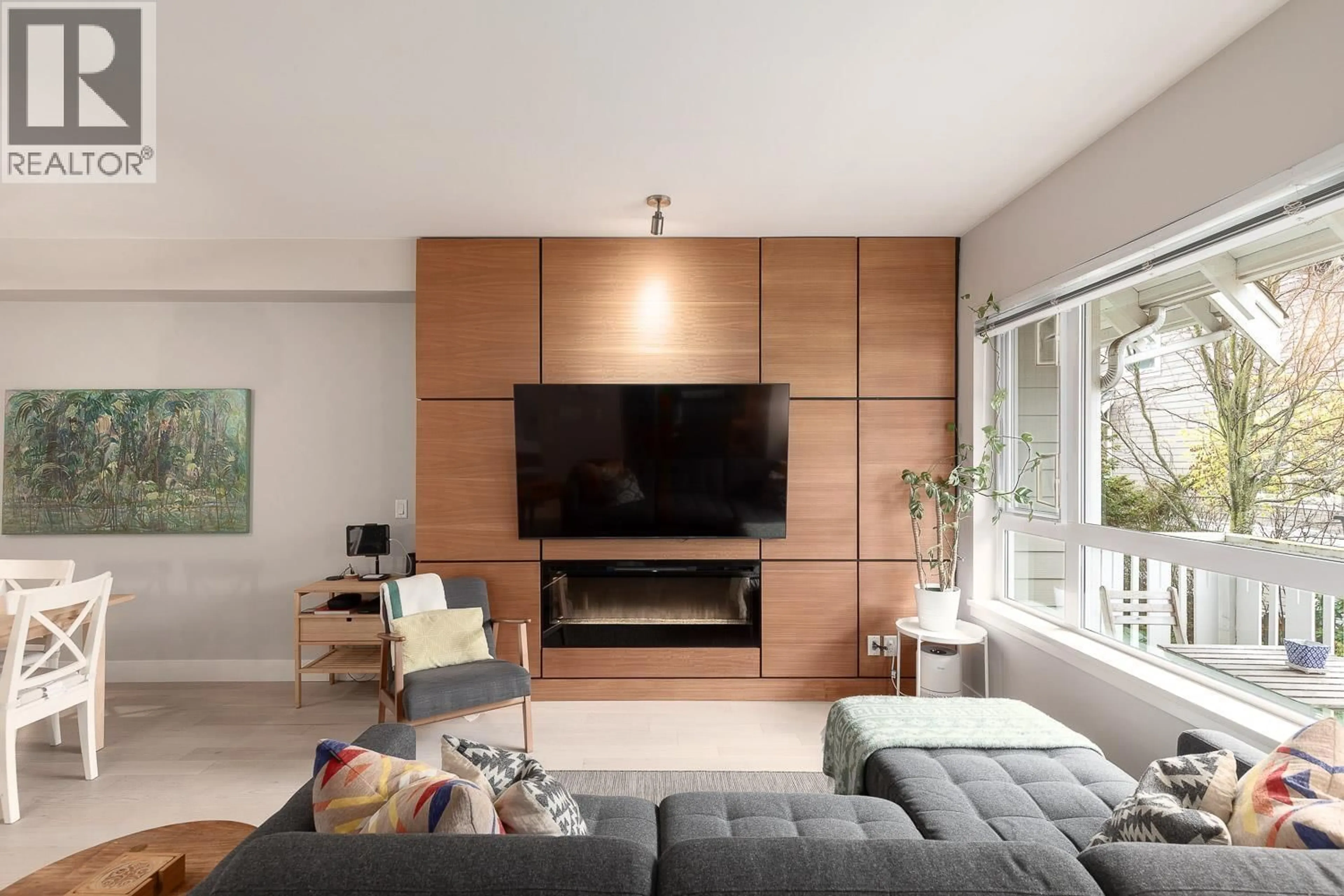 Living room with furniture, unknown for 5 - 278 CAMATA STREET, New Westminster British Columbia V3M0H8