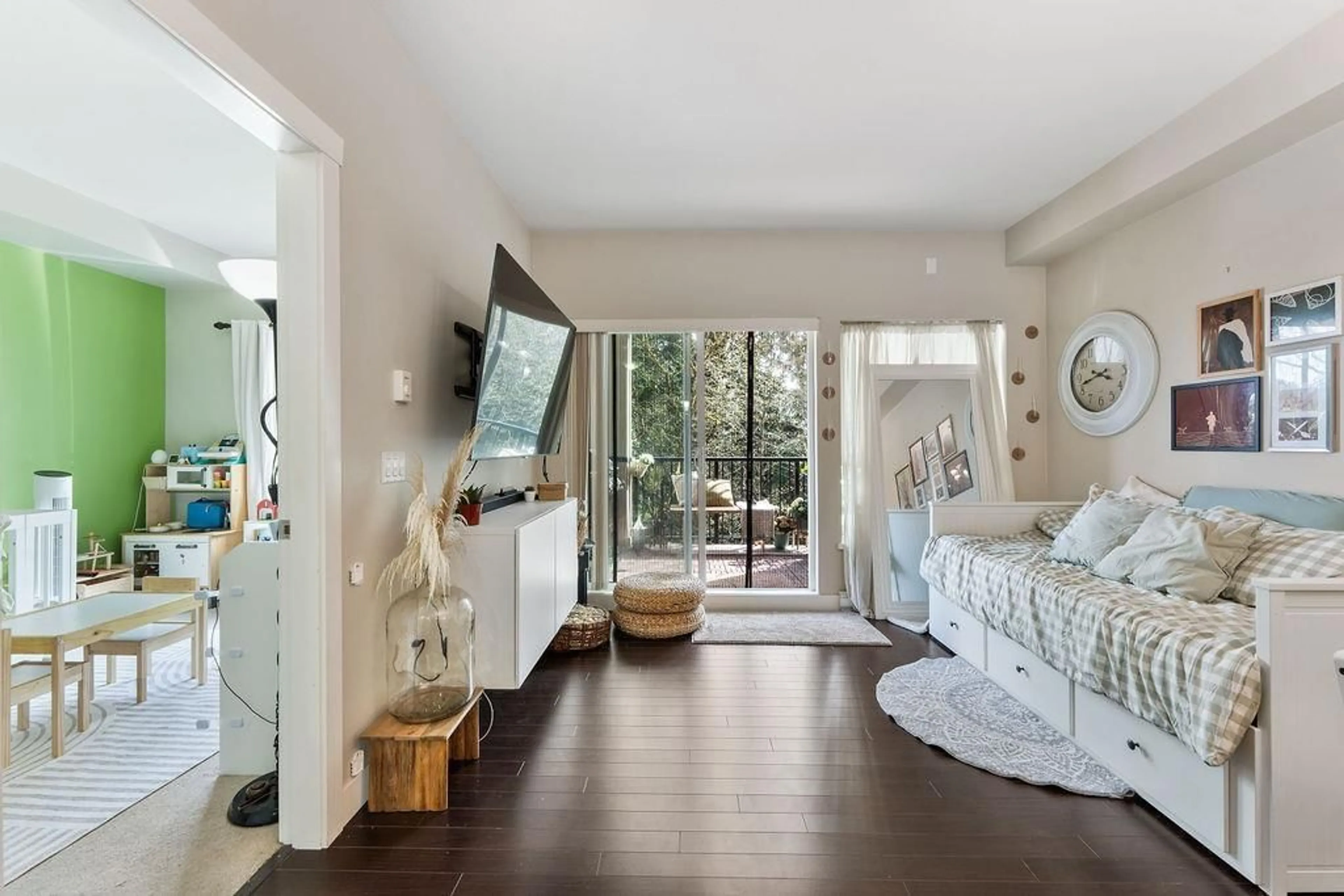 Unknown for 211 - 9655 KING GEORGE BOULEVARD, Surrey British Columbia V3T0C7