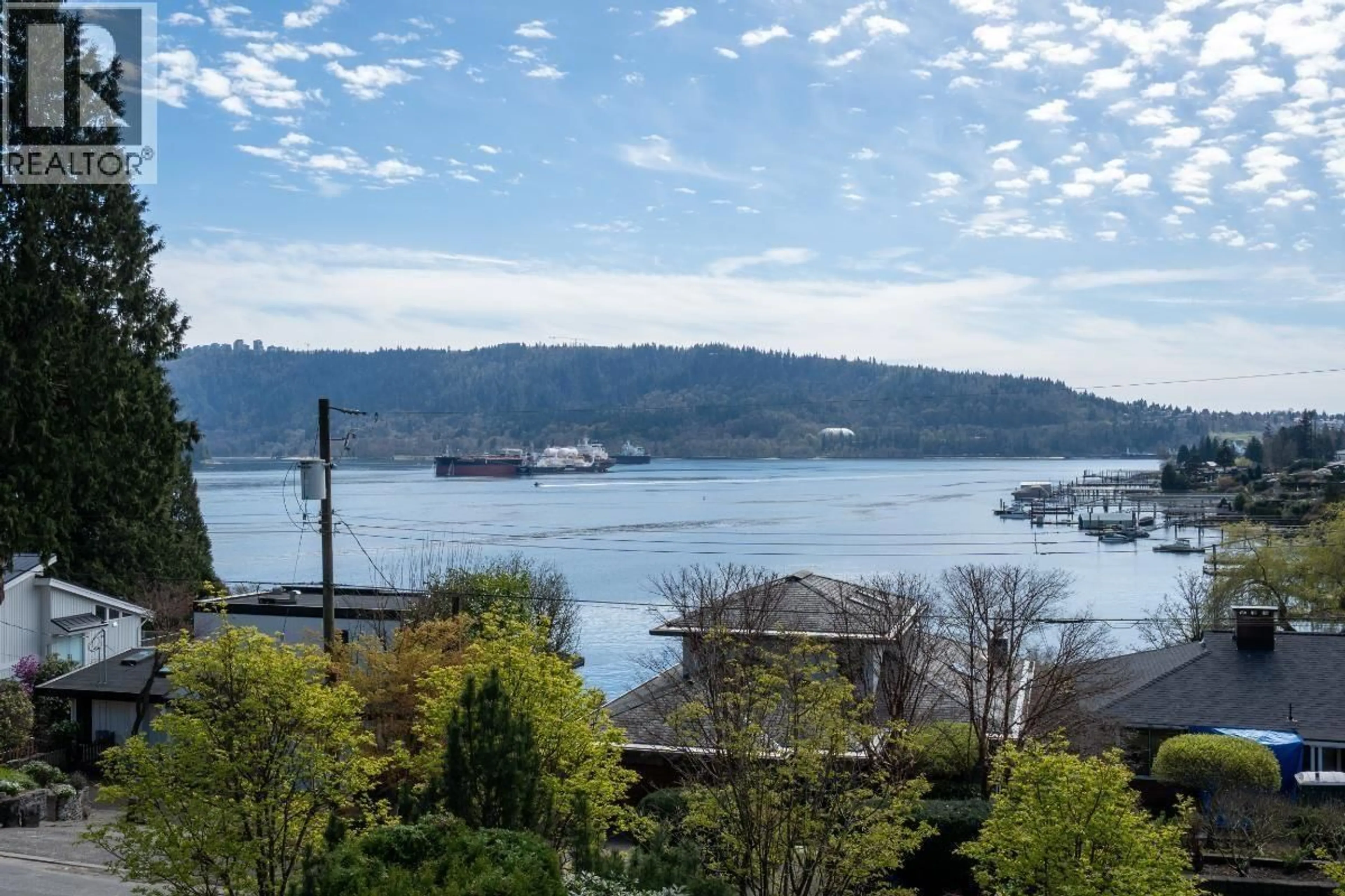 A pic from outside/outdoor area/front of a property/back of a property/a pic from drone, water/lake/river/ocean view for 4493 EPPS AVENUE, North Vancouver British Columbia V7G1G2