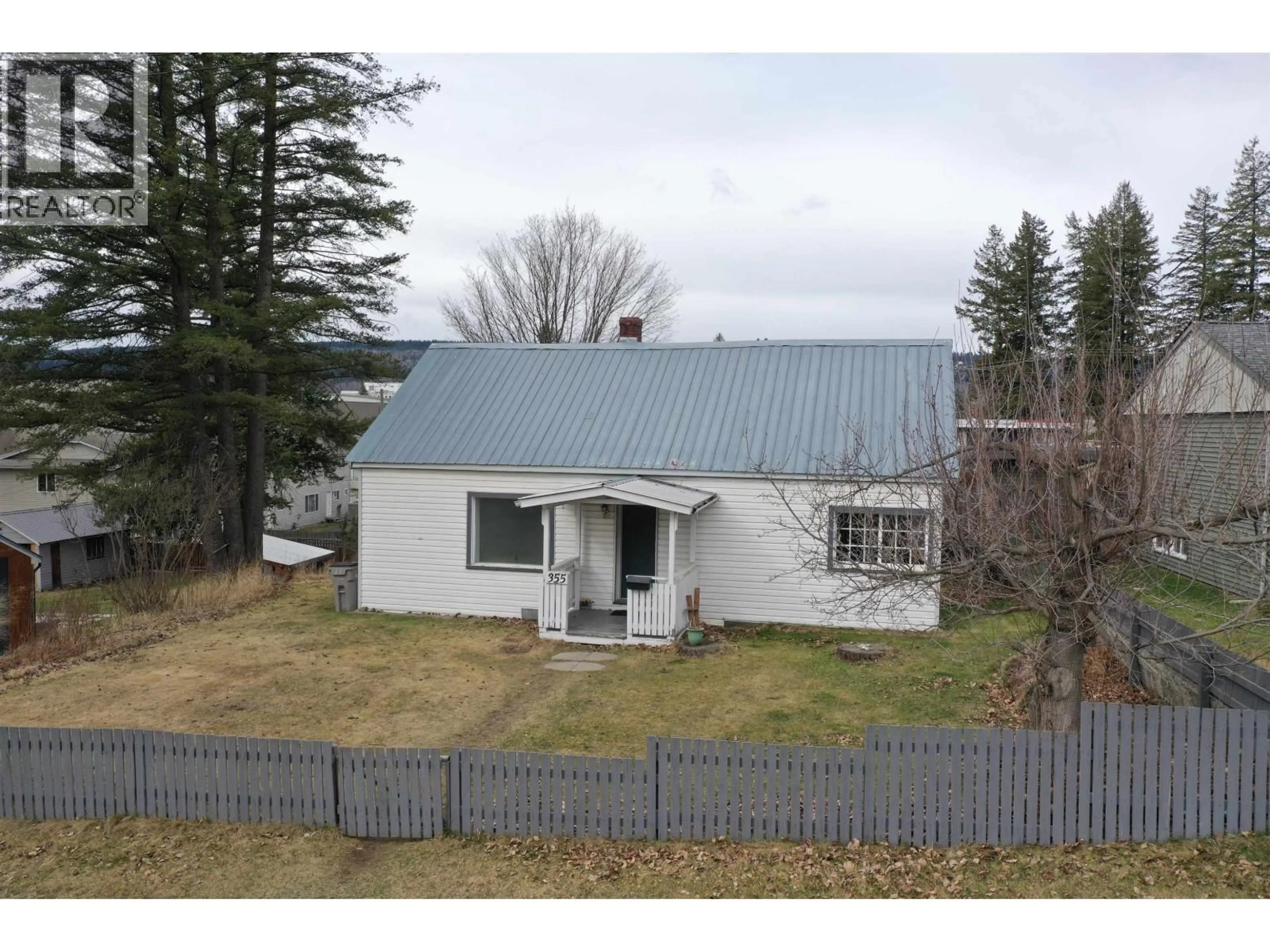 A pic from outside/outdoor area/front of a property/back of a property/a pic from drone, building for 355 WILSON STREET, Quesnel British Columbia V2J2V8